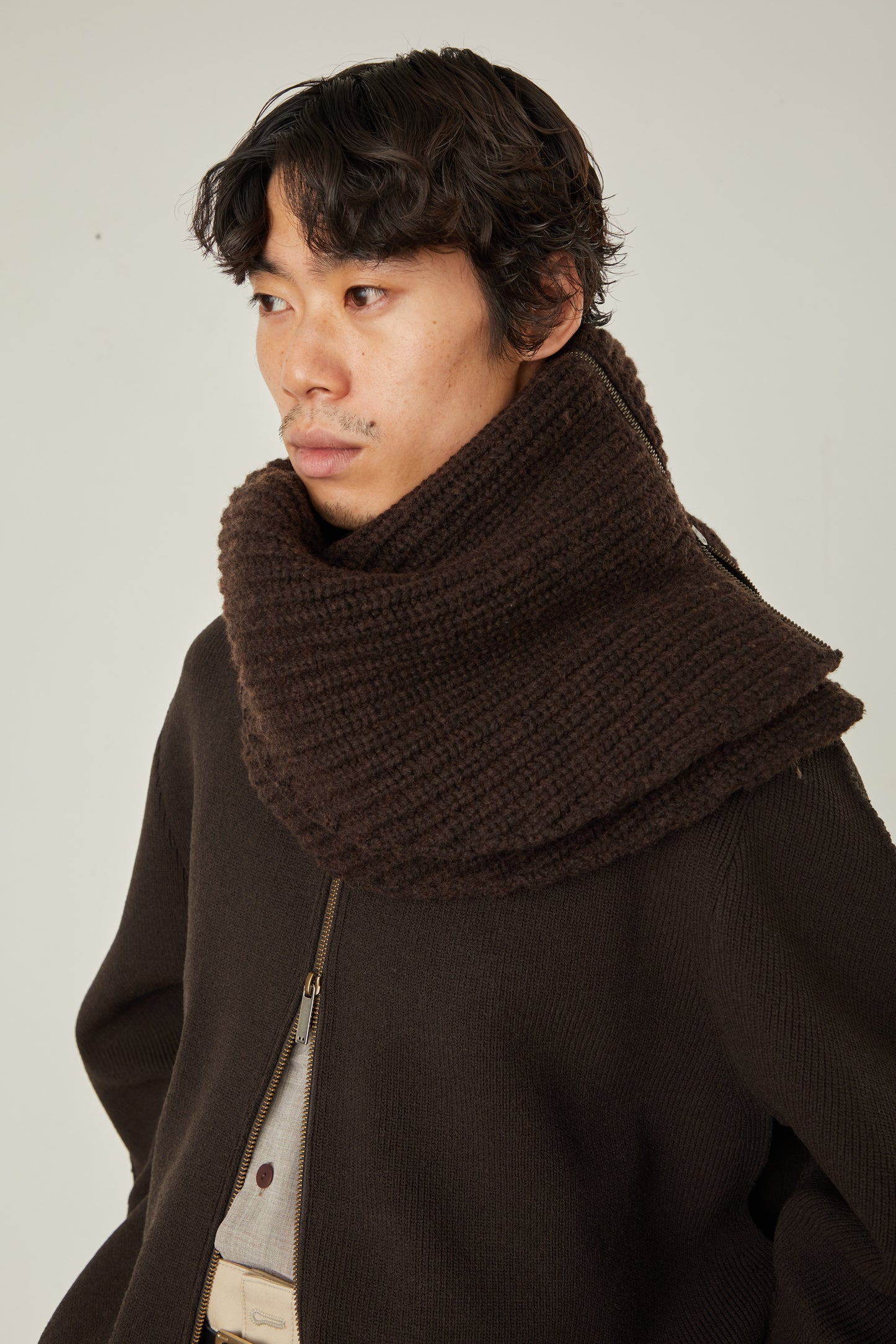 i'm here : " Crepe " KNIT SNOOD :