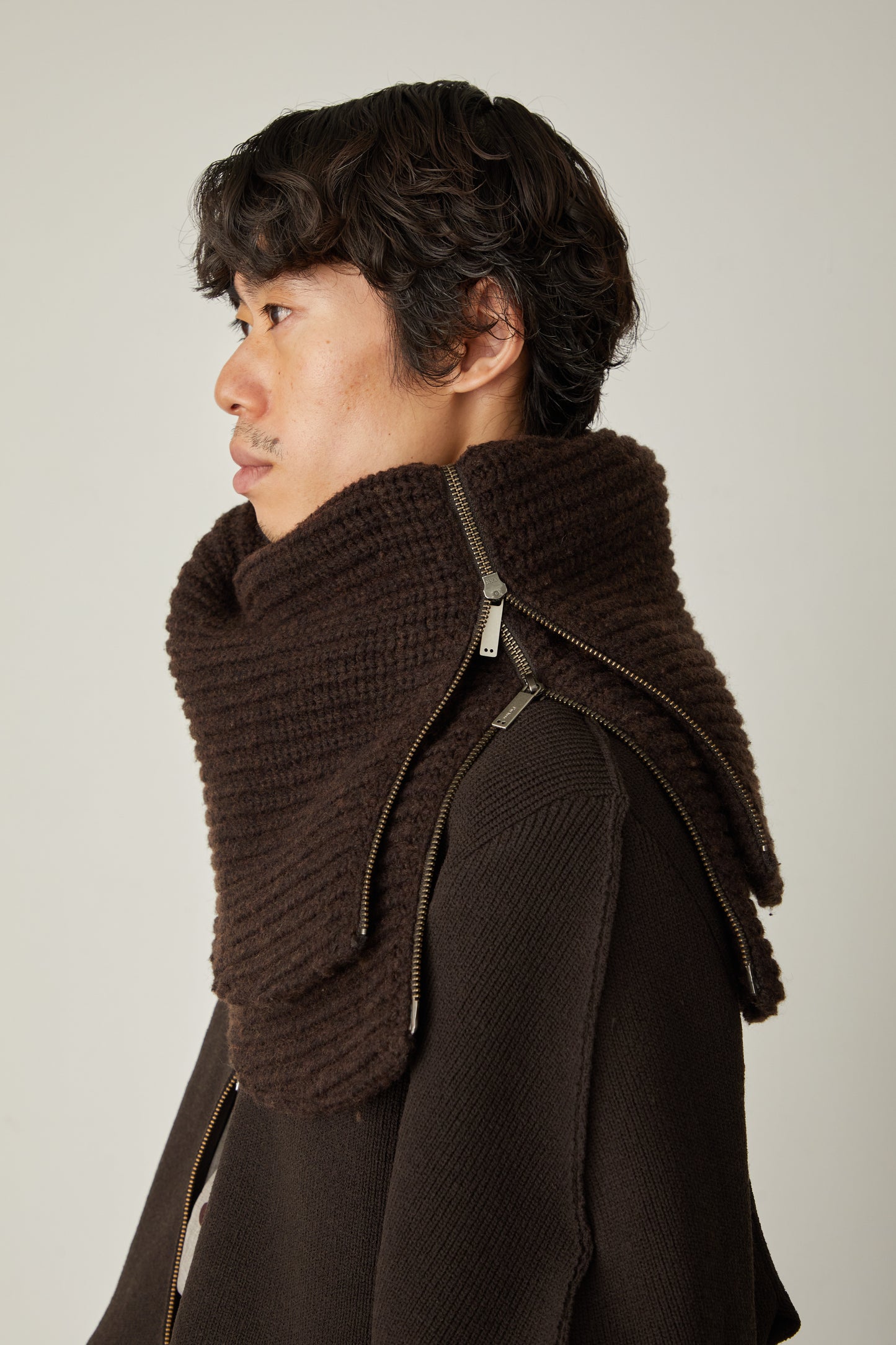 i'm here : " Crepe " KNIT SNOOD :