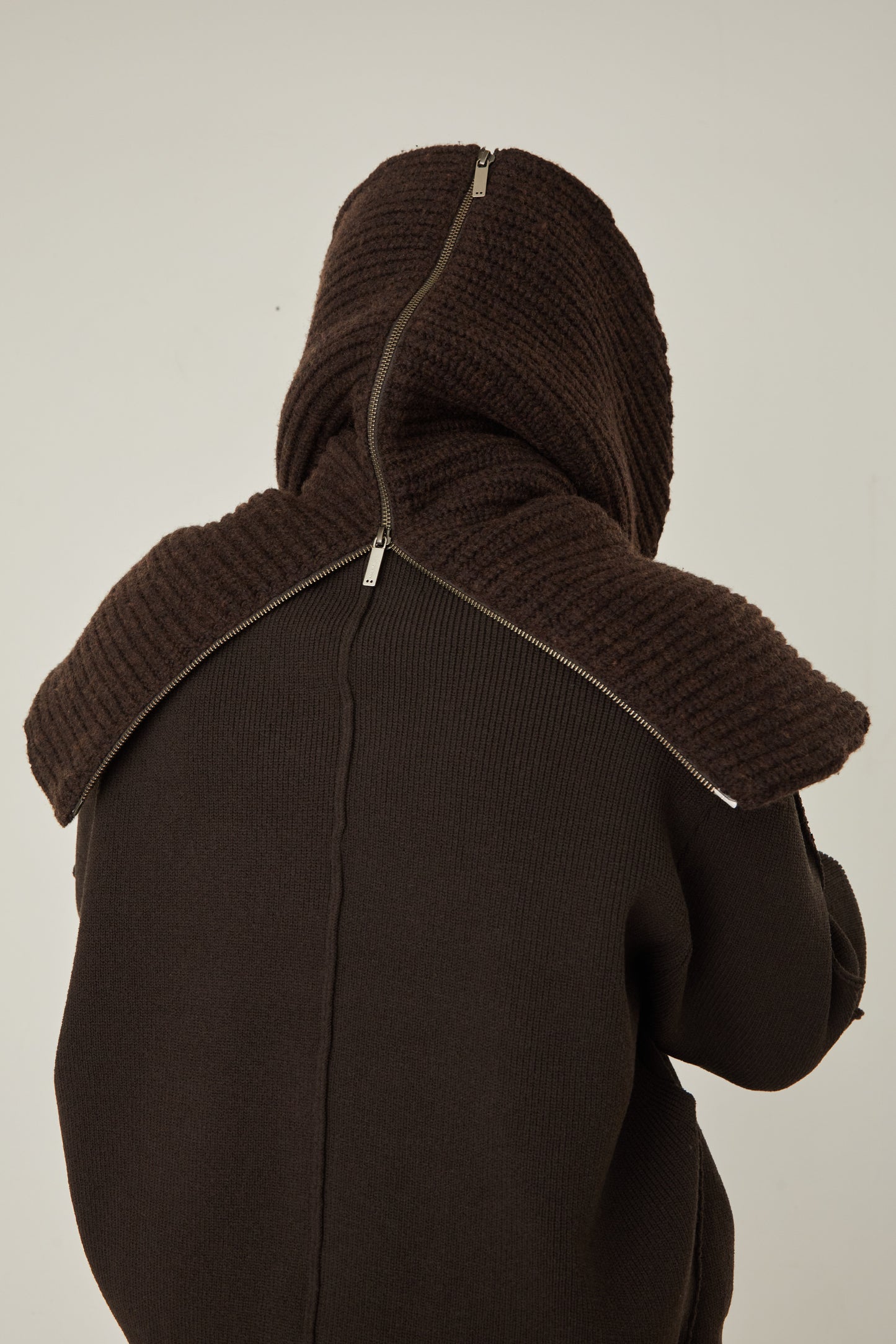 i'm here : " Crepe " KNIT SNOOD :