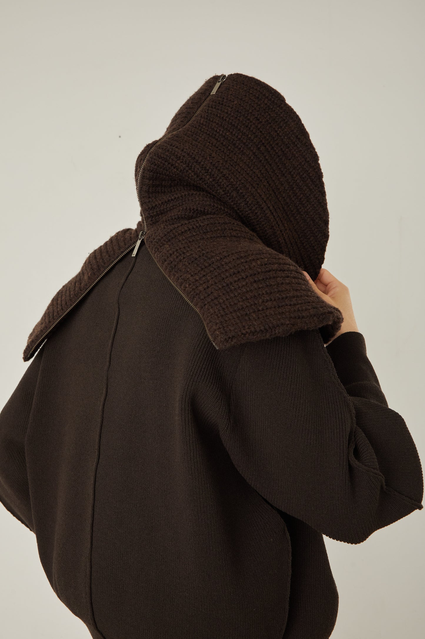 i'm here : " Crepe " KNIT SNOOD :