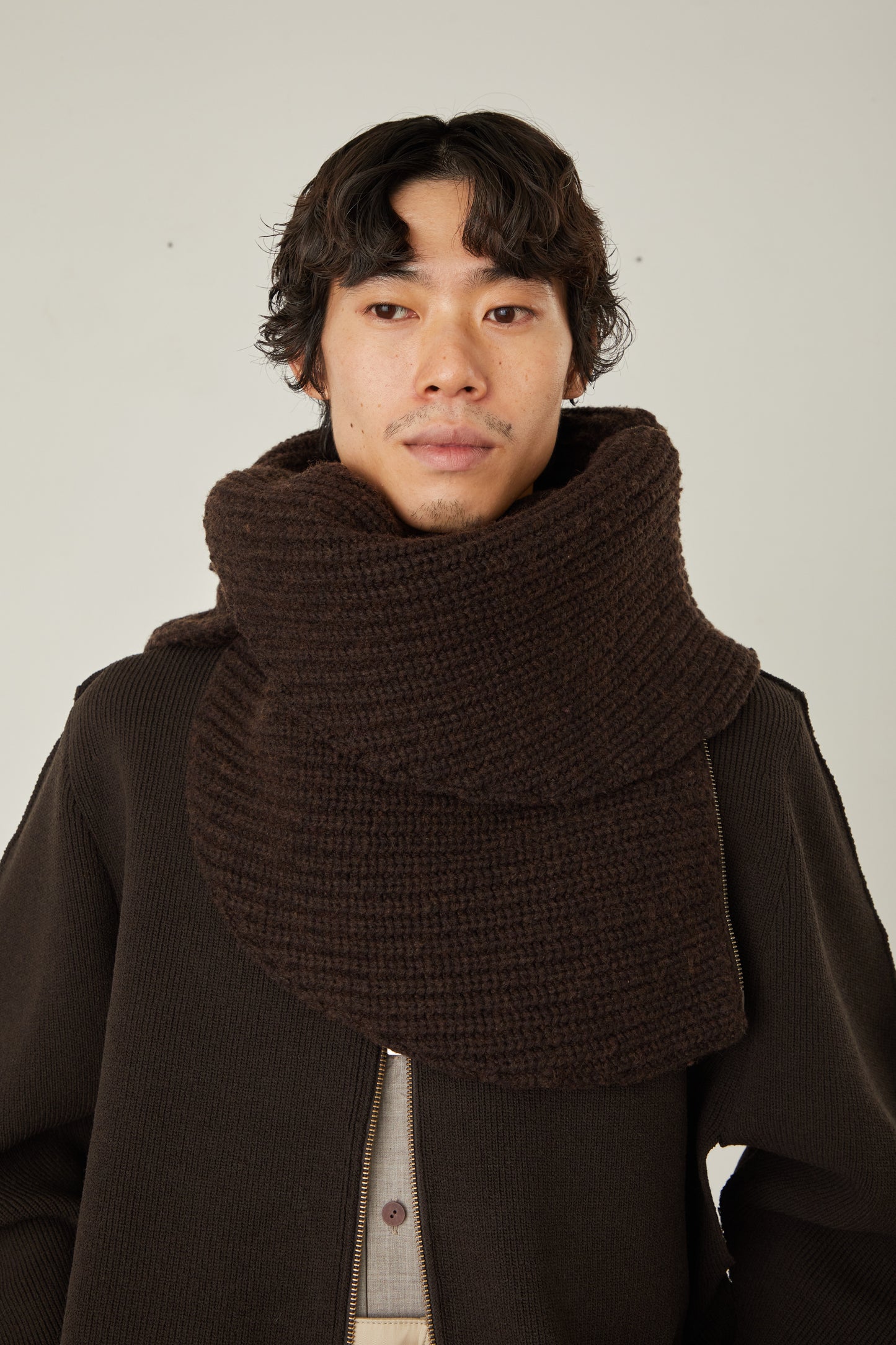i'm here : " Crepe " KNIT SNOOD :