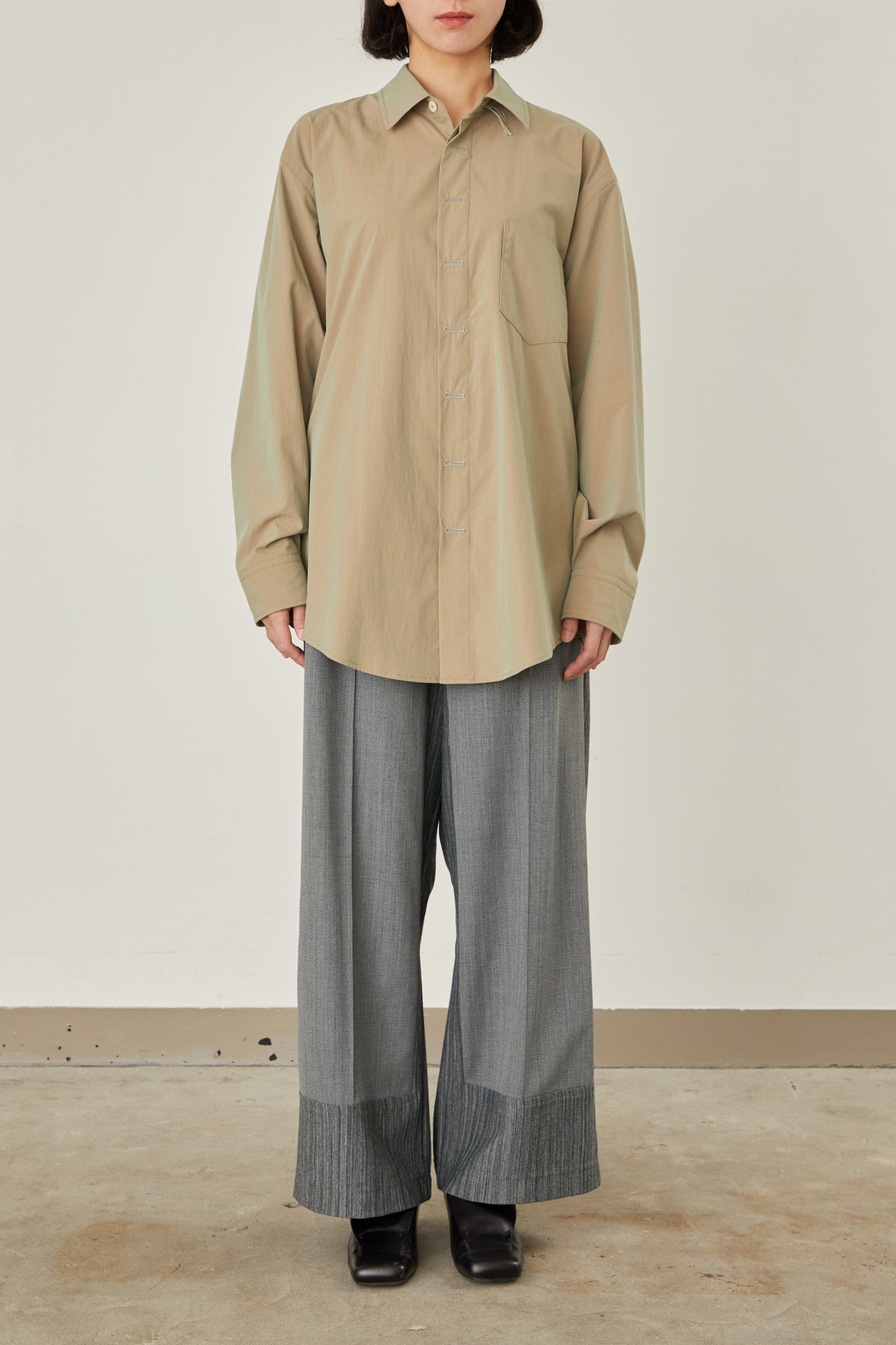 i'm here : BUTTON HOLE : SHIRTS