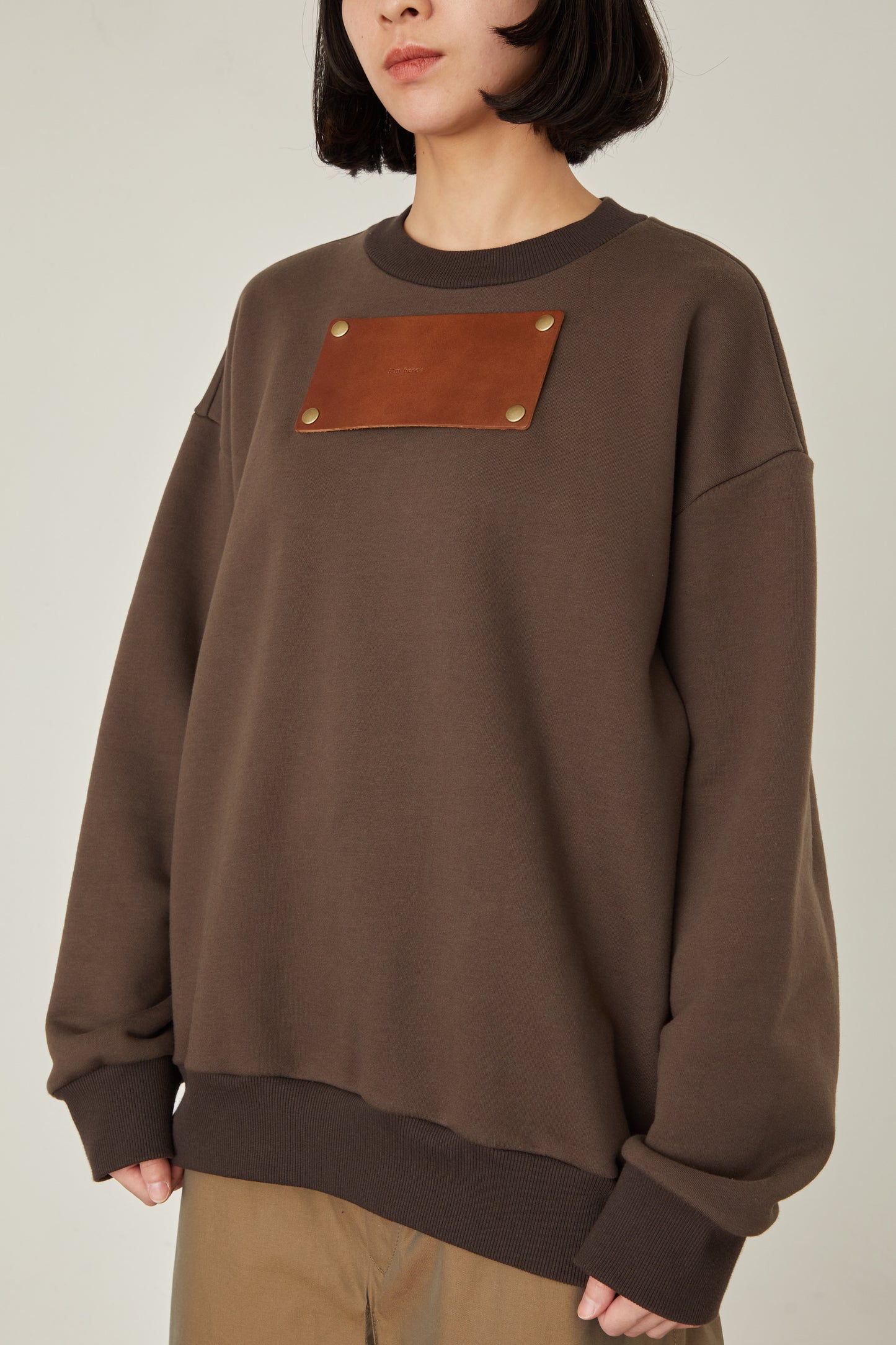 i'm here : LEATHER DOCKING : SWEAT SHIRTS