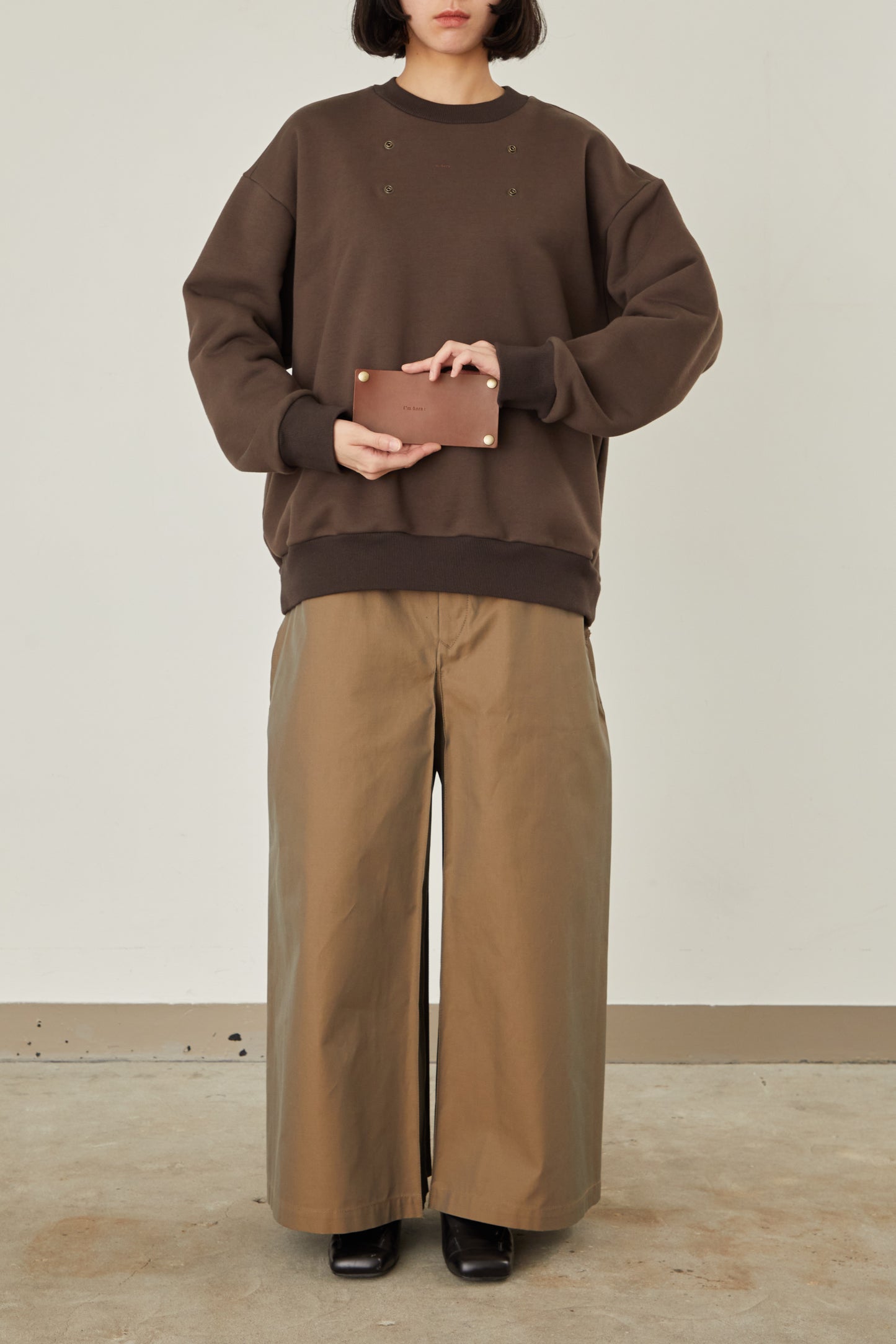 i'm here : LEATHER DOCKING : SWEAT SHIRTS