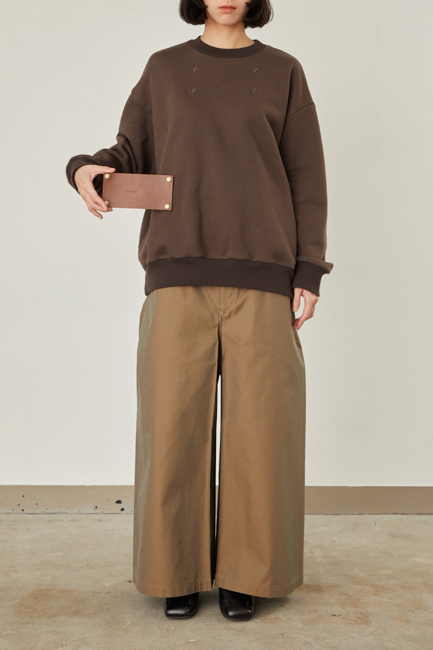 i'm here : LEATHER DOCKING : SWEAT SHIRTS