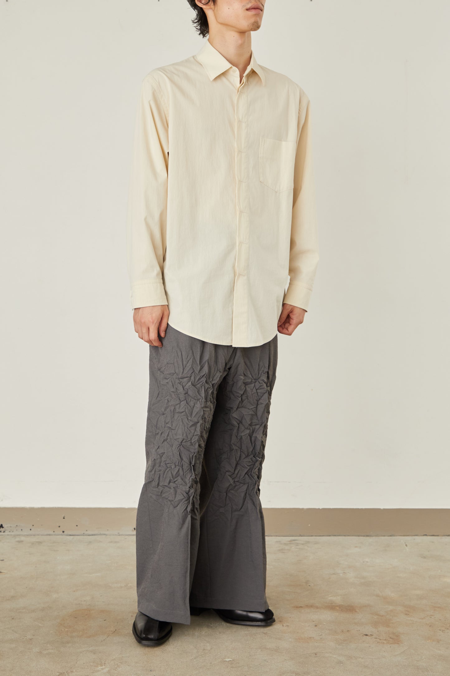 i'm here : BUTTON HOLE : SHIRTS