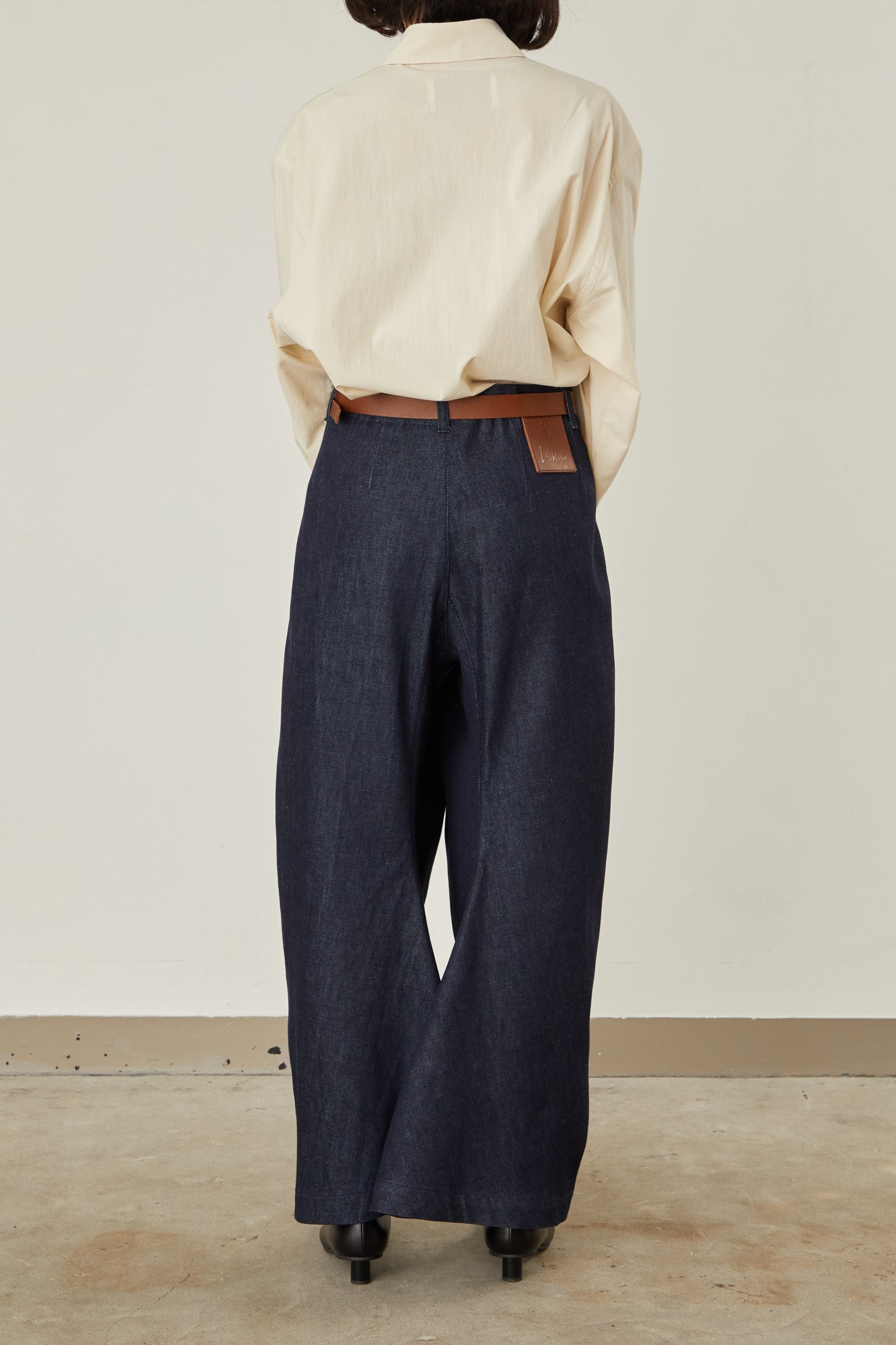 i'm here : " He is twisted " DENIM PANTS :