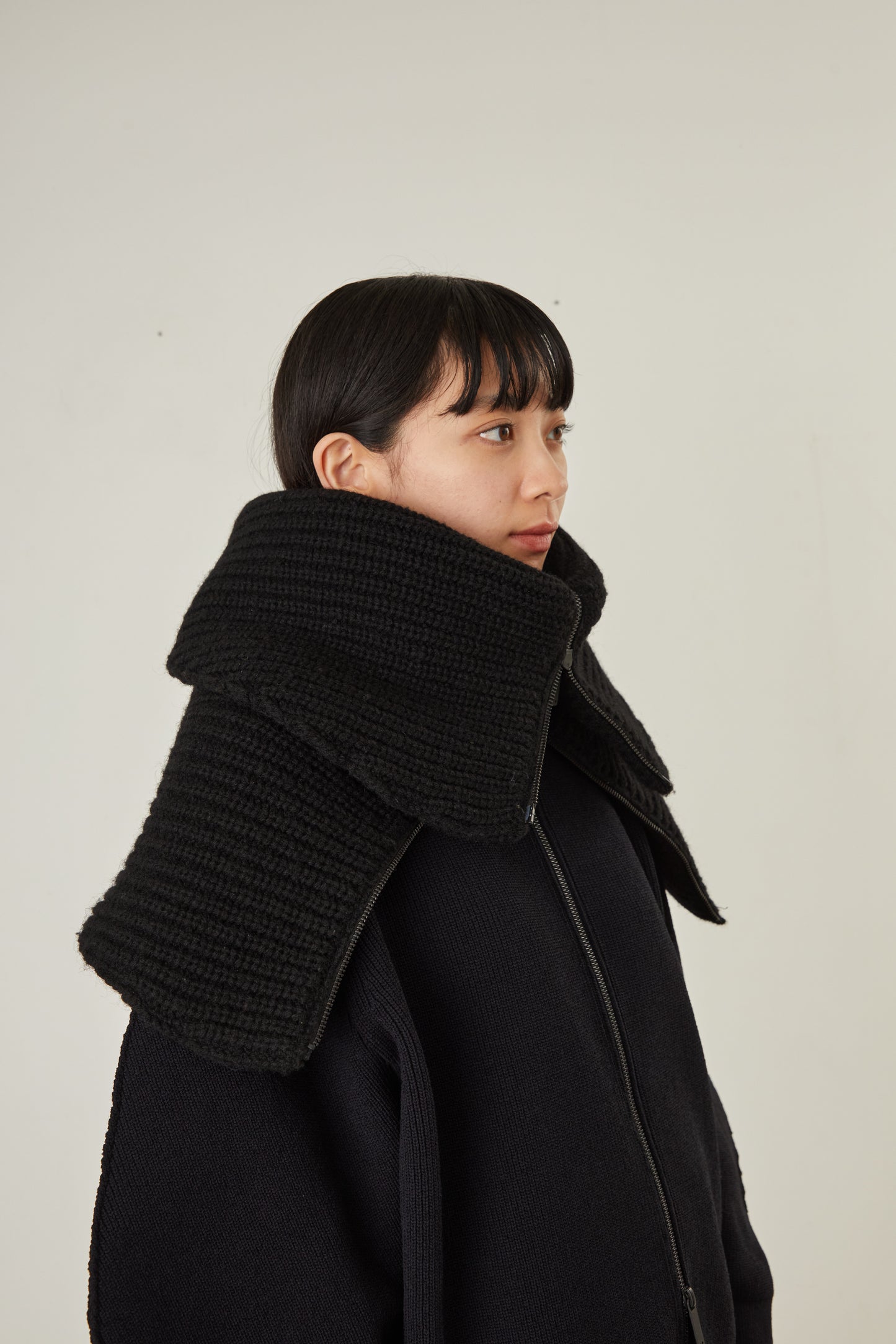 i'm here : " Crepe " KNIT SNOOD :