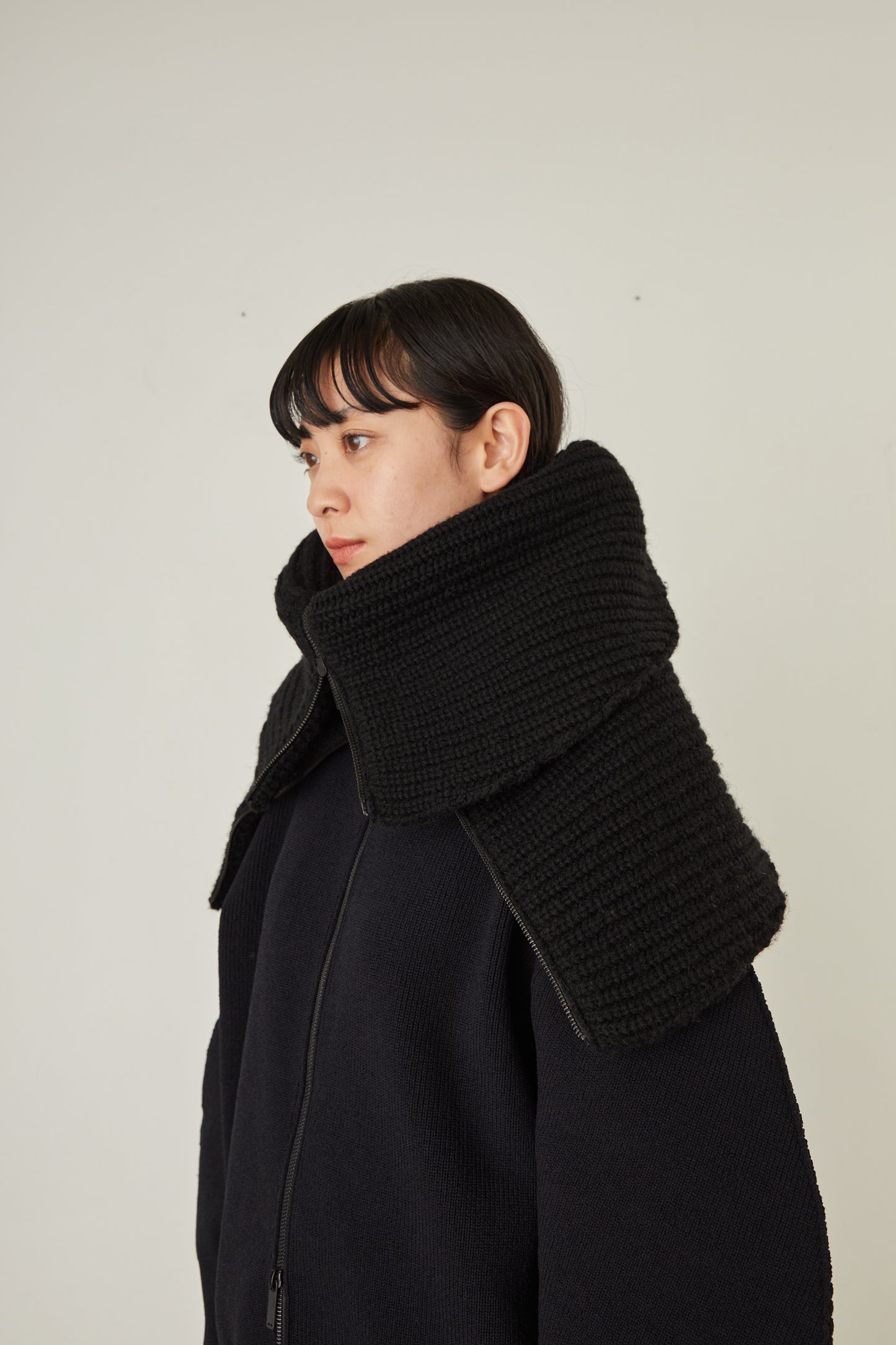 i'm here : " Crepe " KNIT SNOOD :