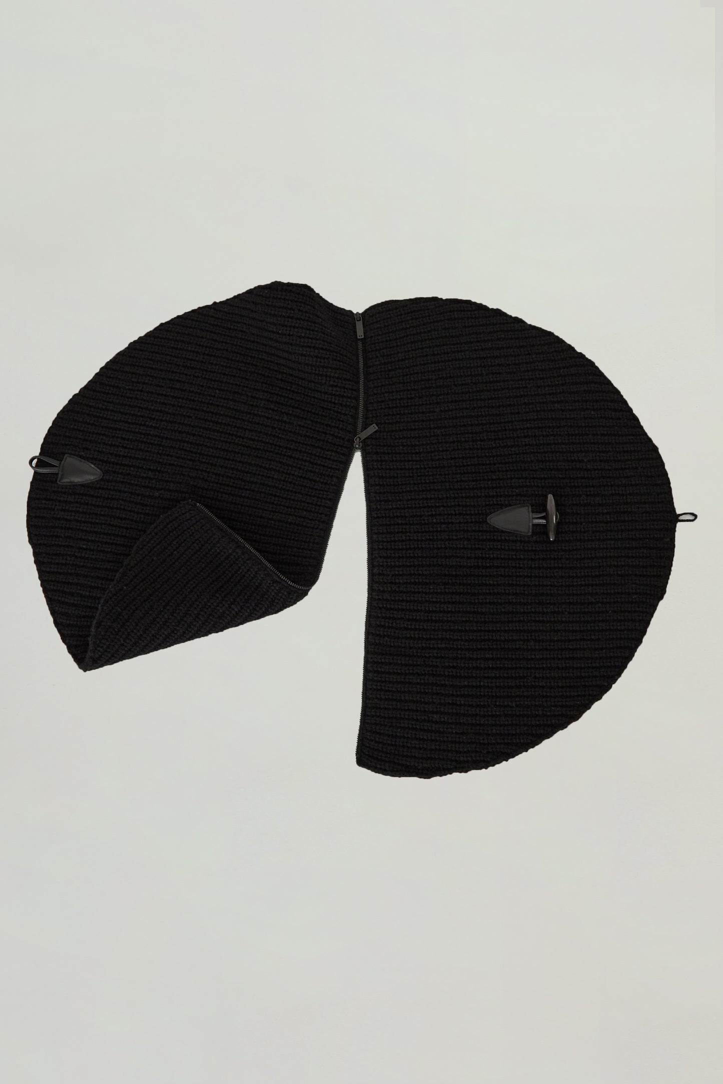 i'm here : " Crepe " KNIT SNOOD :