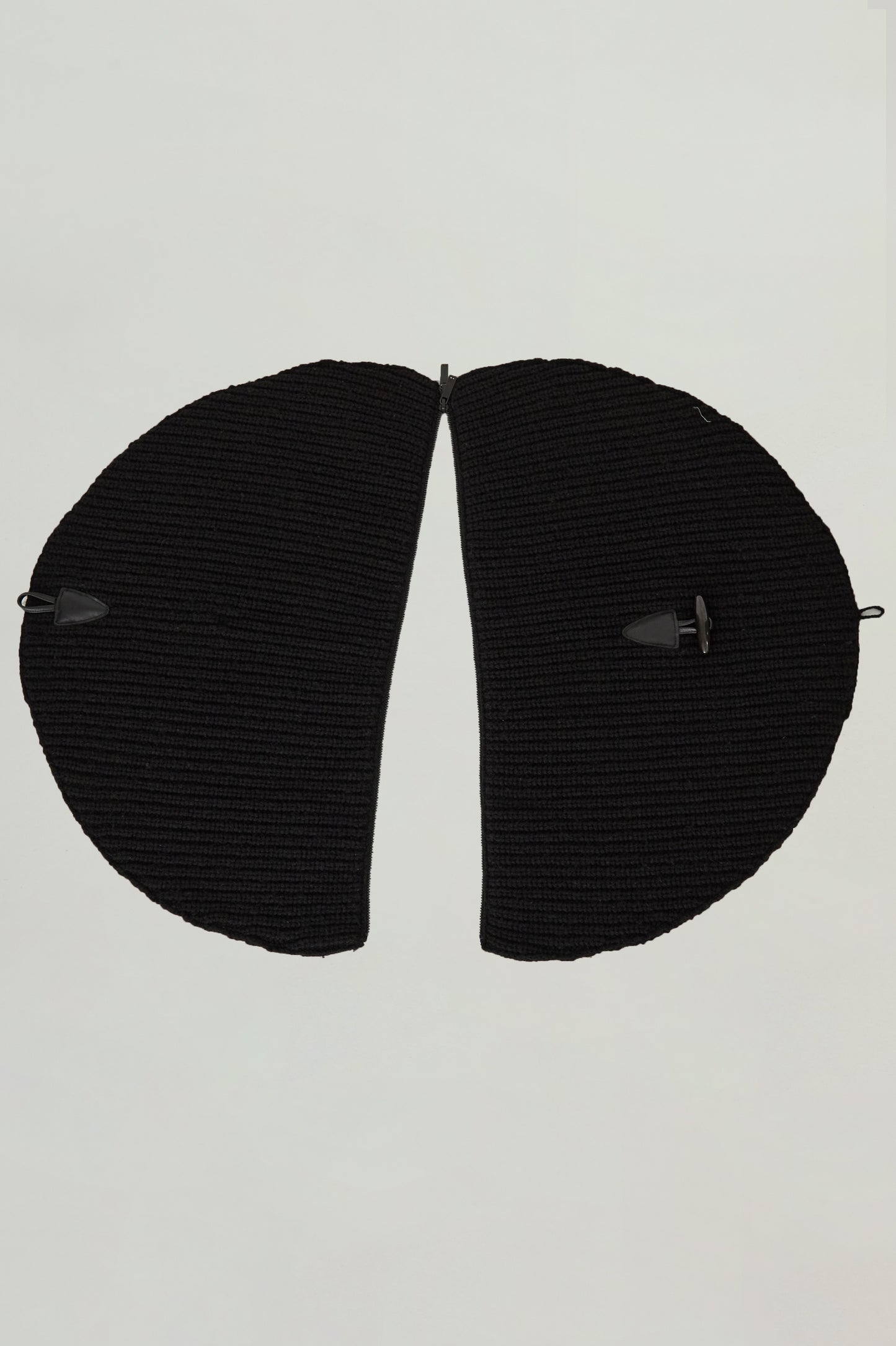 i'm here : " Crepe " KNIT SNOOD :