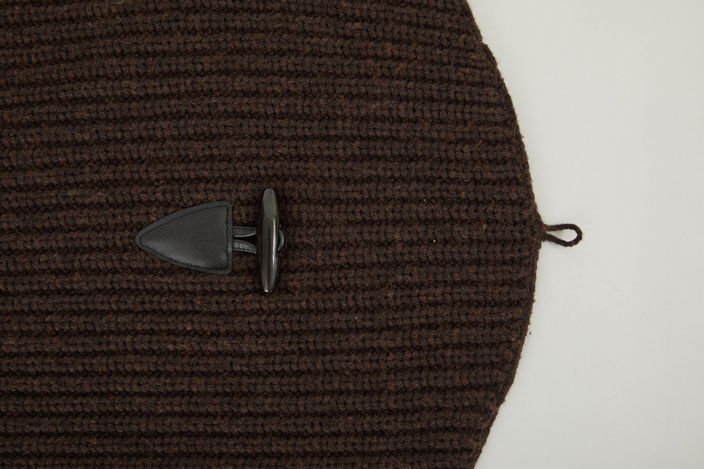 i'm here : " Crepe " KNIT SNOOD :