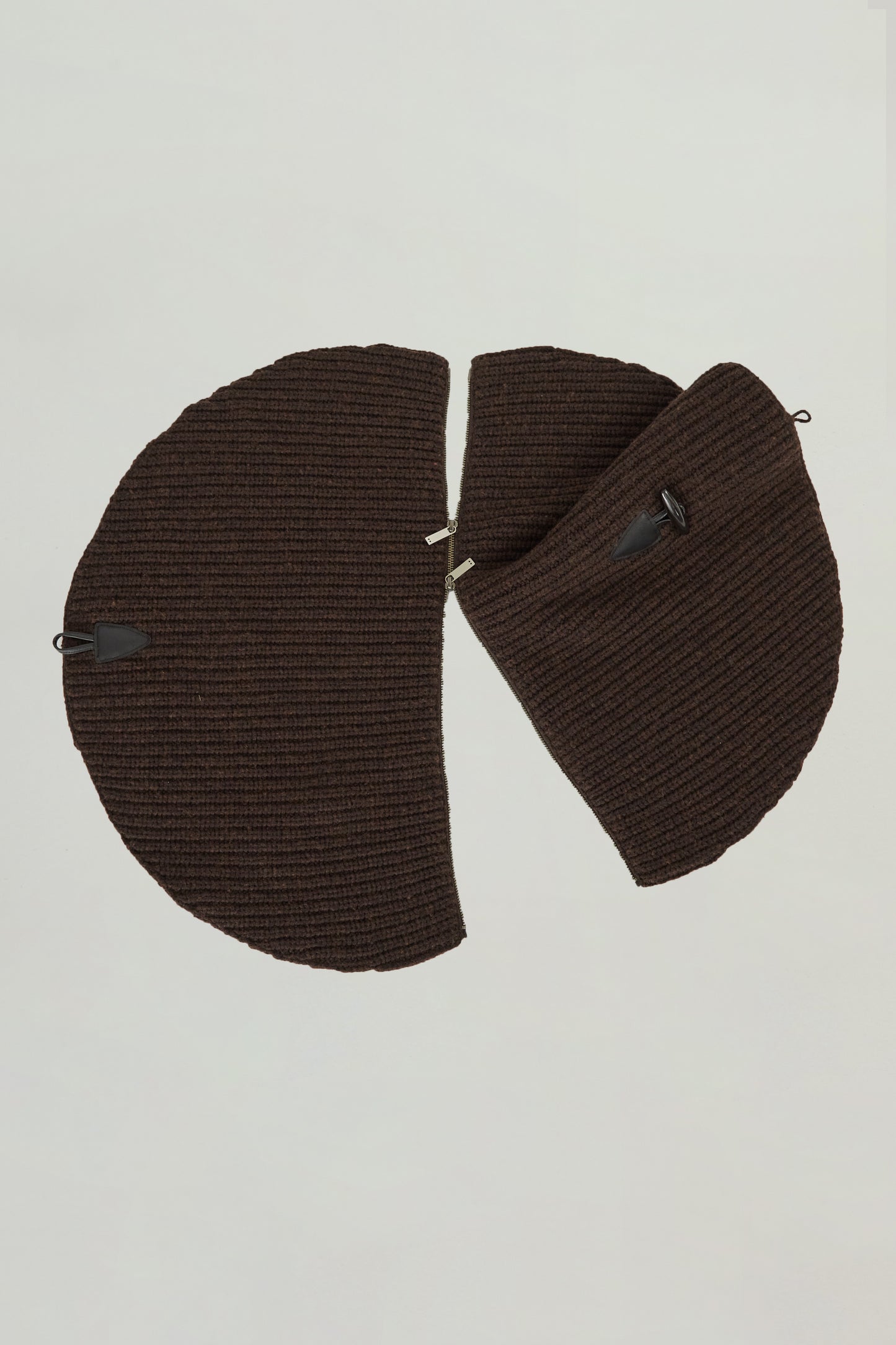 i'm here : " Crepe " KNIT SNOOD :
