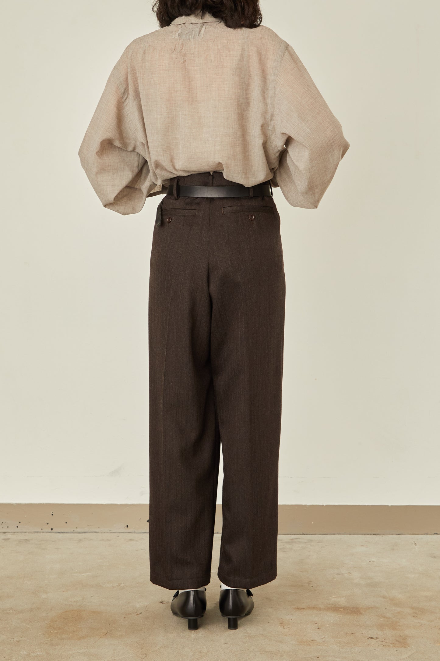 i'm here : " ONE " TUCK : VENETIAN PANTS