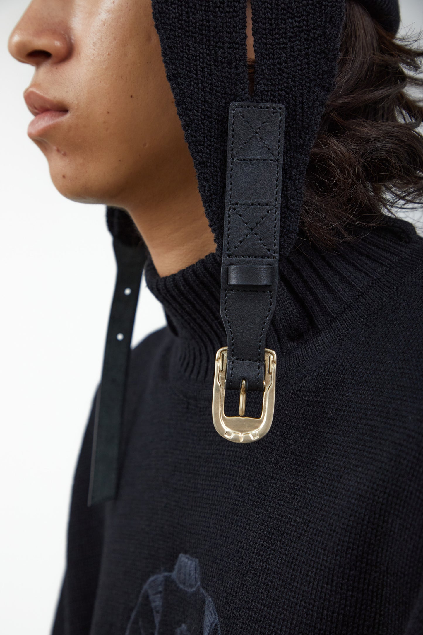Pull - tab : EAR MUFFS KNIT CAP