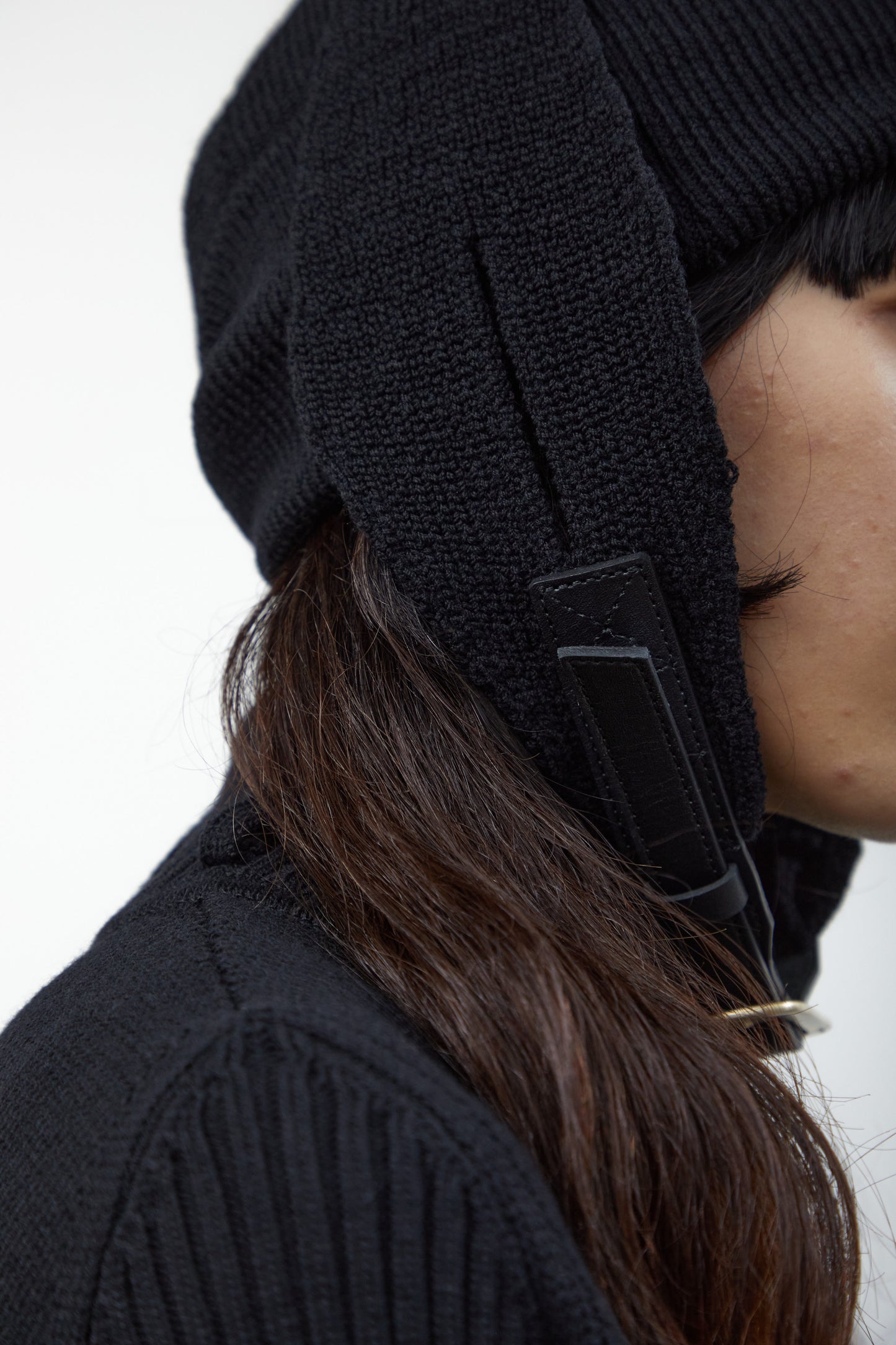 Pull - tab : EAR MUFFS KNIT CAP