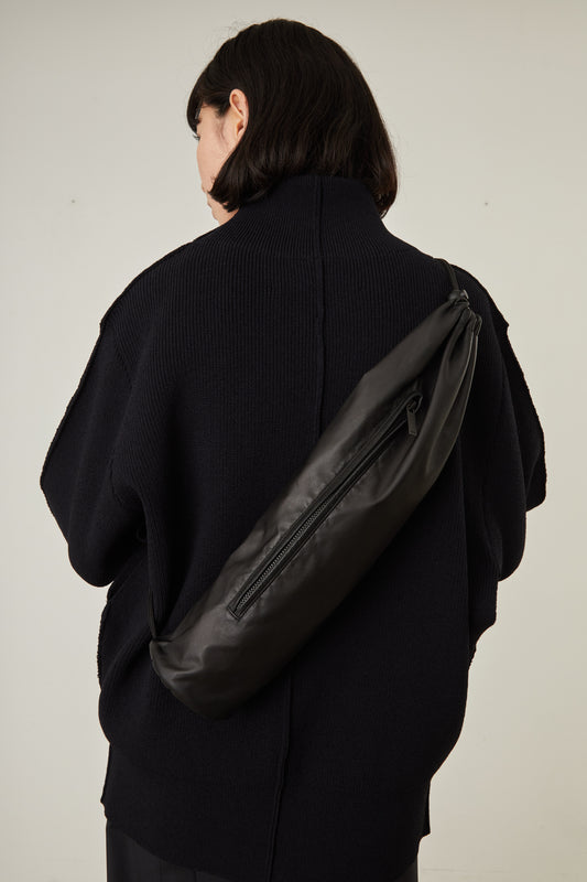 i'm here : " TUBE " LEATHER BAG :