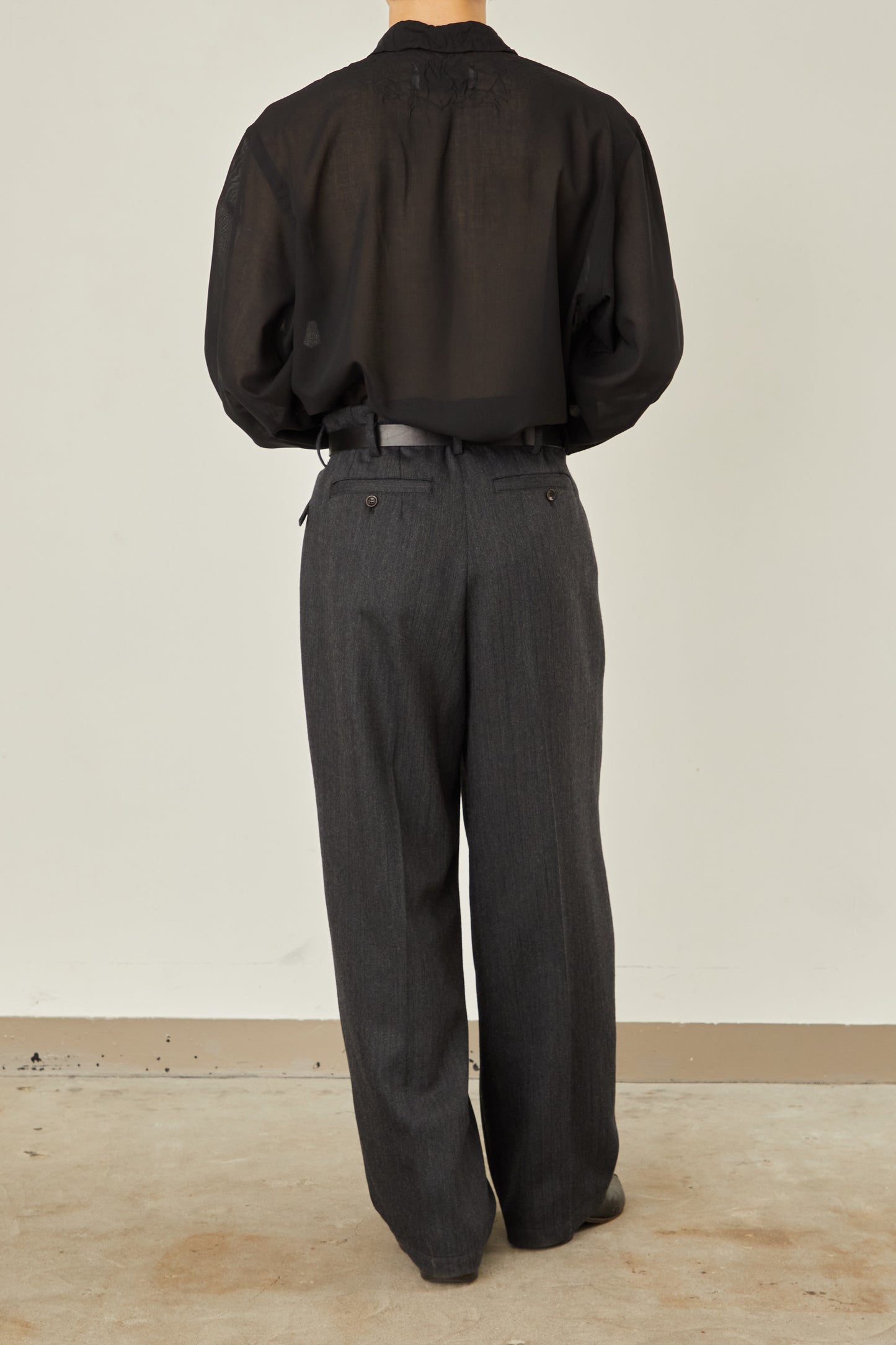 i'm here : " ONE " TUCK : VENETIAN PANTS