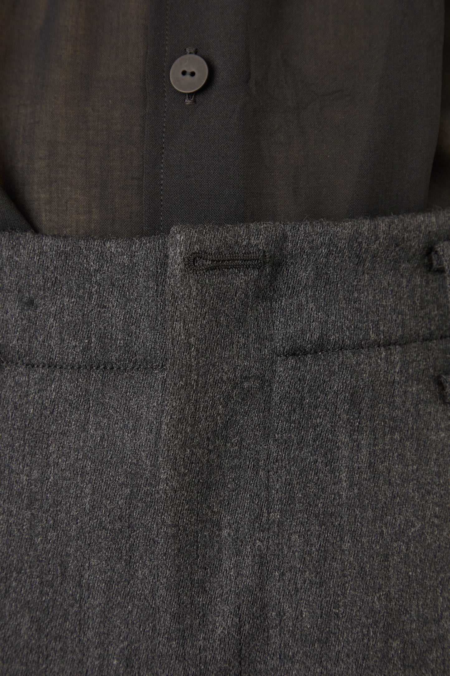 i'm here : " ONE " TUCK : VENETIAN PANTS