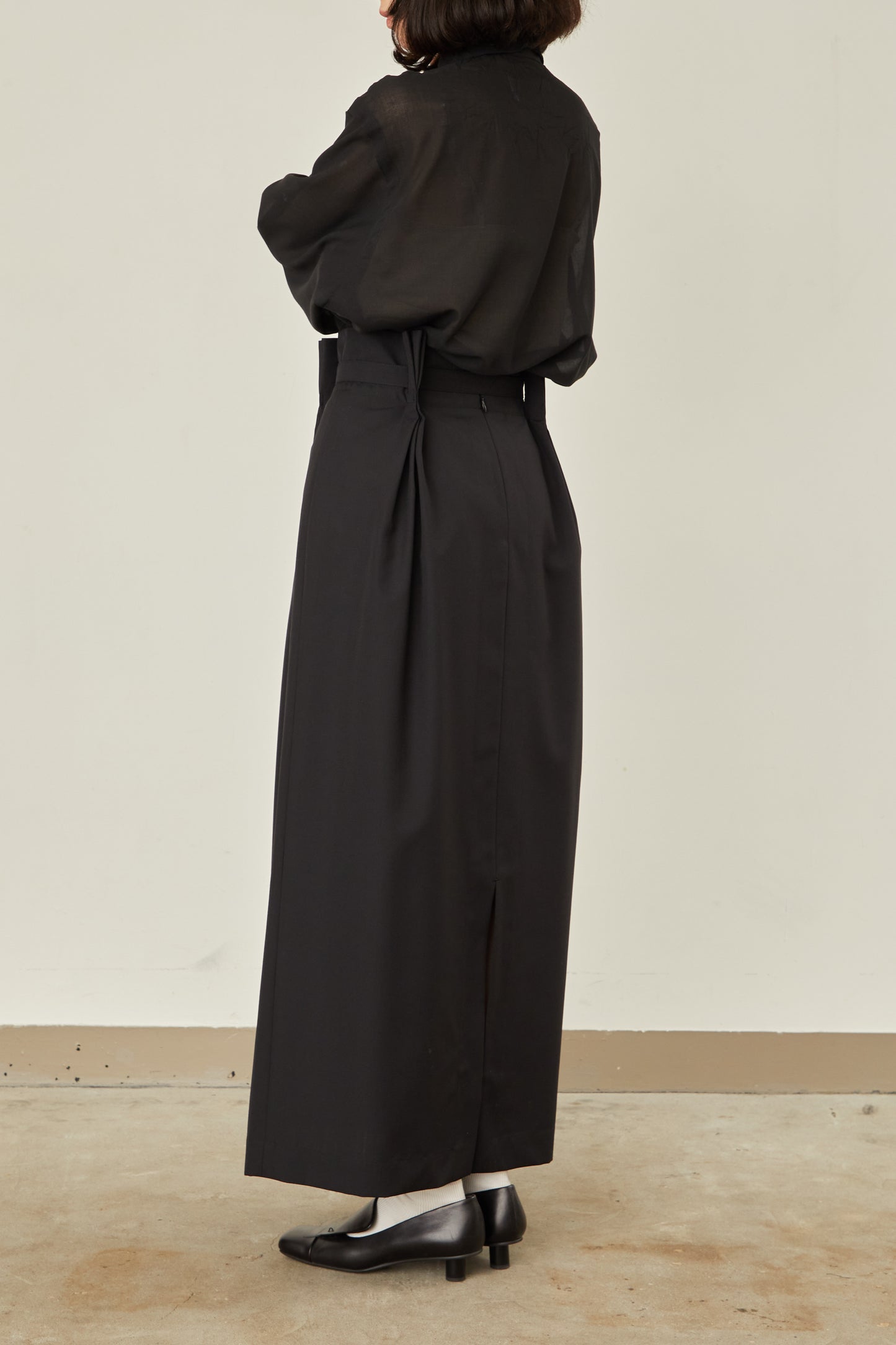 i'm here : UN(I)FORM : PLEATS SKIRT