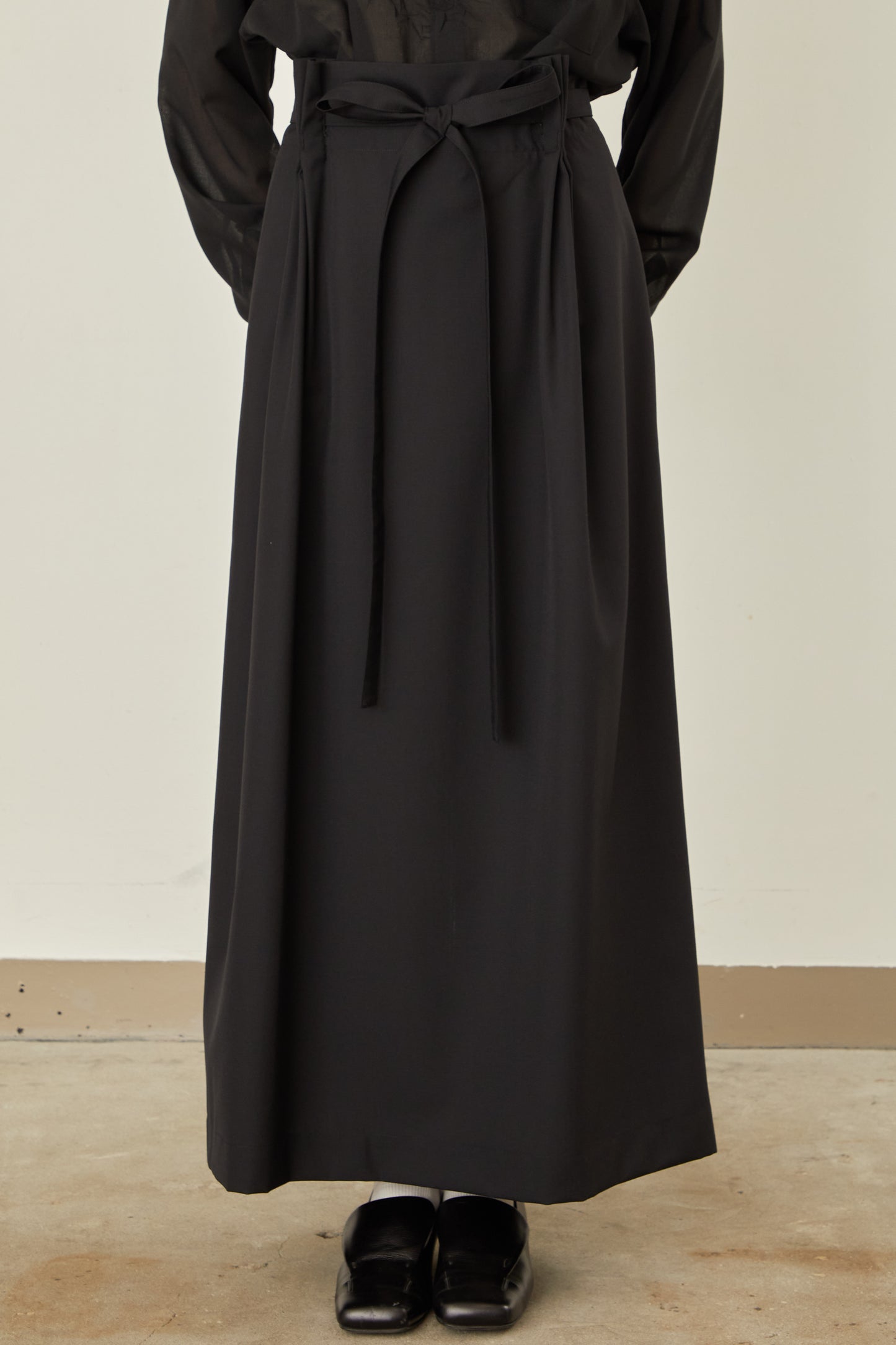 i'm here : UN(I)FORM : PLEATS SKIRT