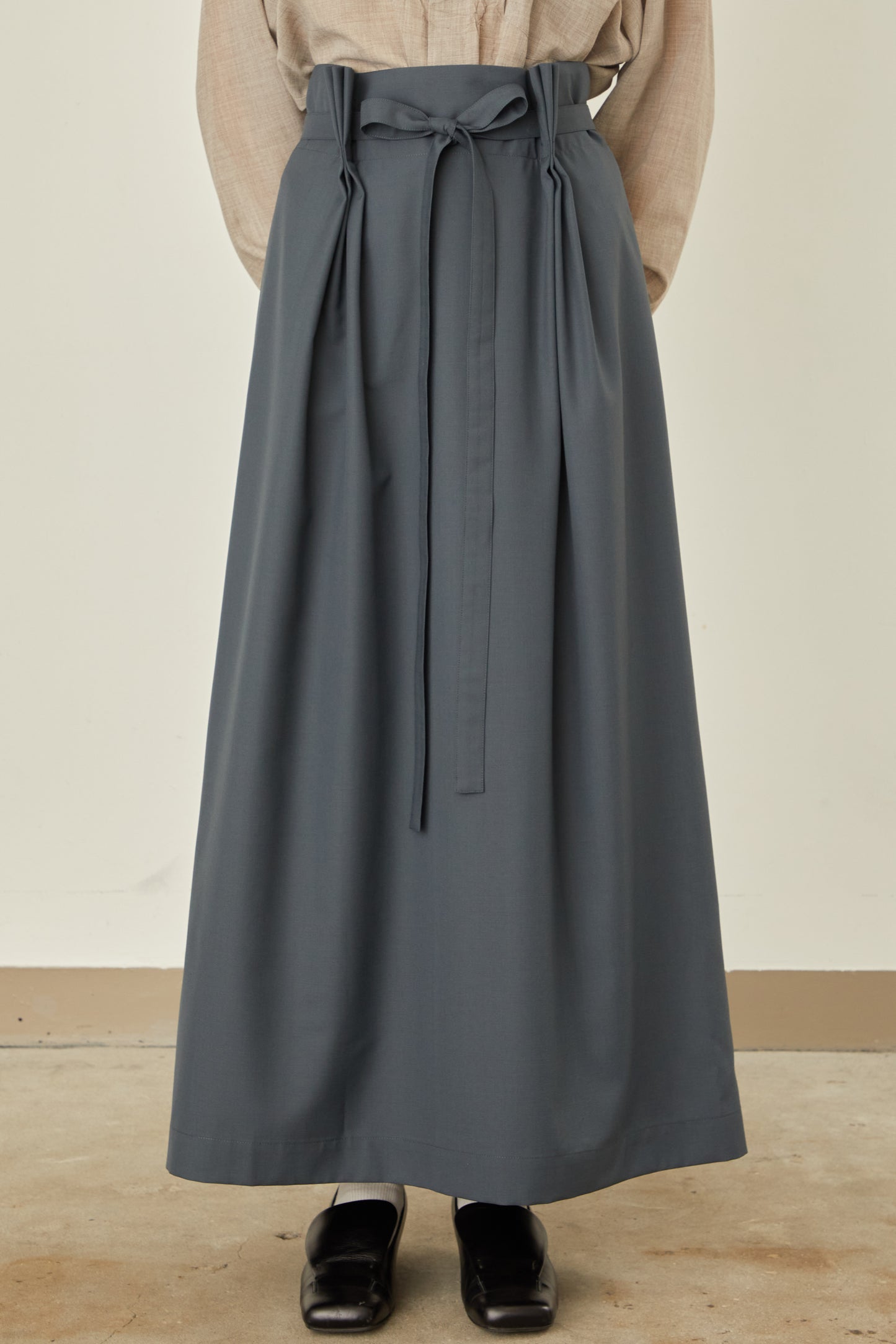 i'm here : UN(I)FORM : PLEATS SKIRT