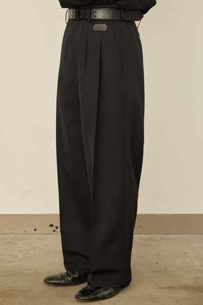 i'm here :  UN(I)FORM PANTS : / BLACK