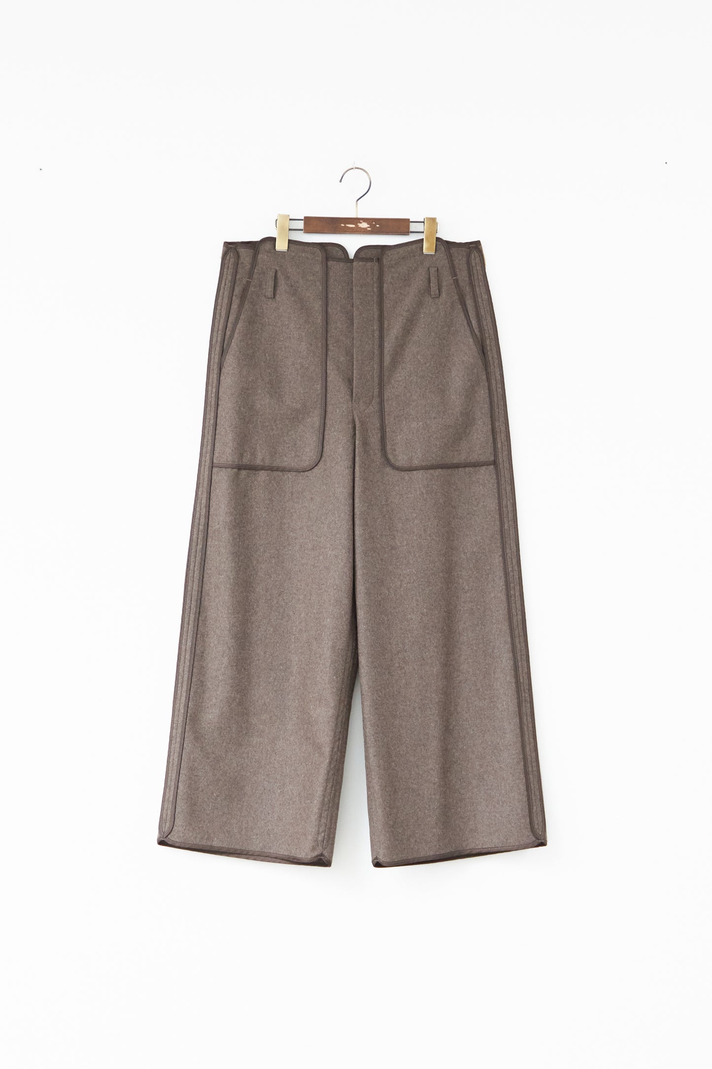 with PIPING : LIGHT MELTON PANTS
