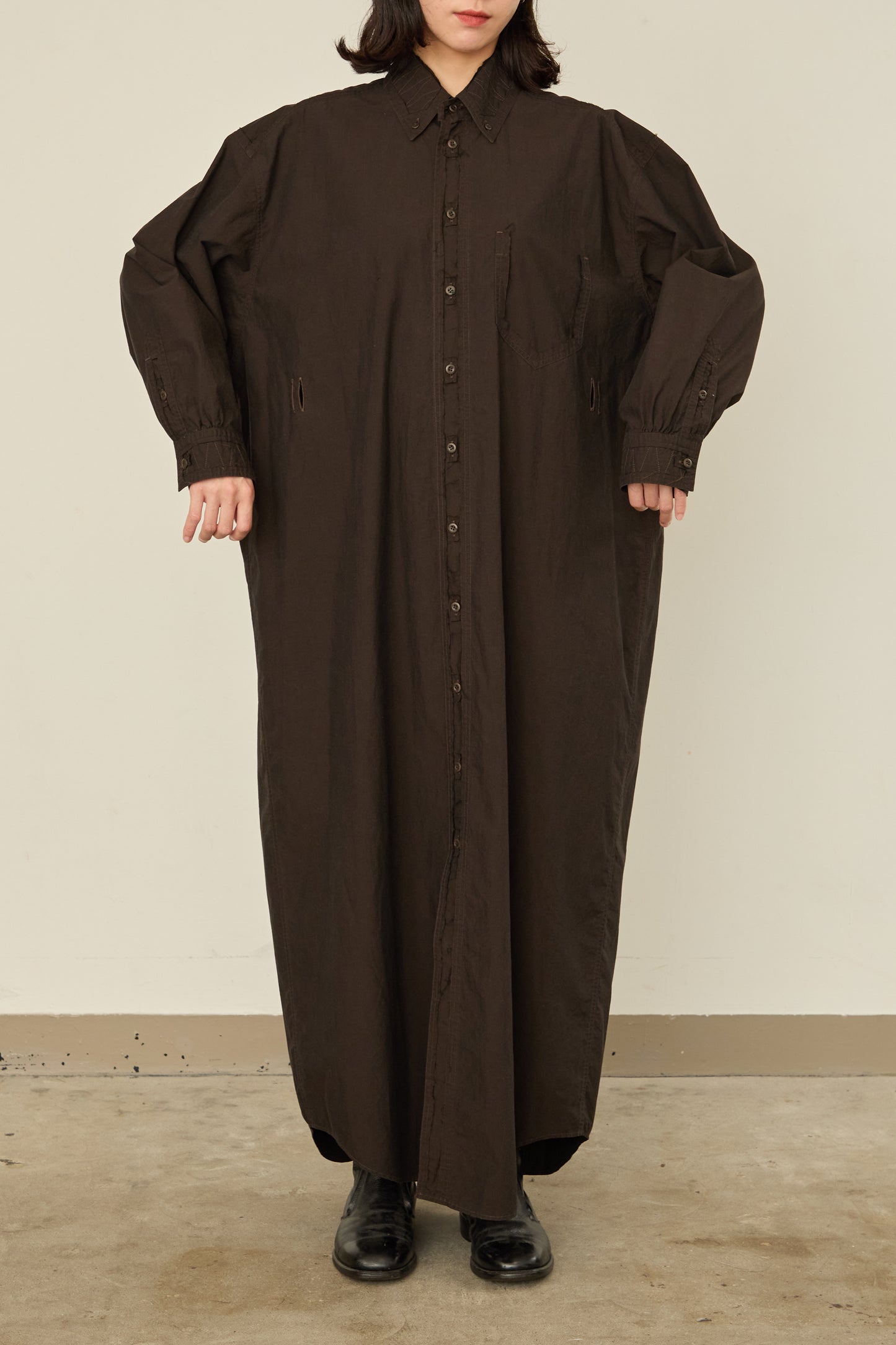 i'm here : " CUT OFF " SHIRT : ONE PIECE / BROWN