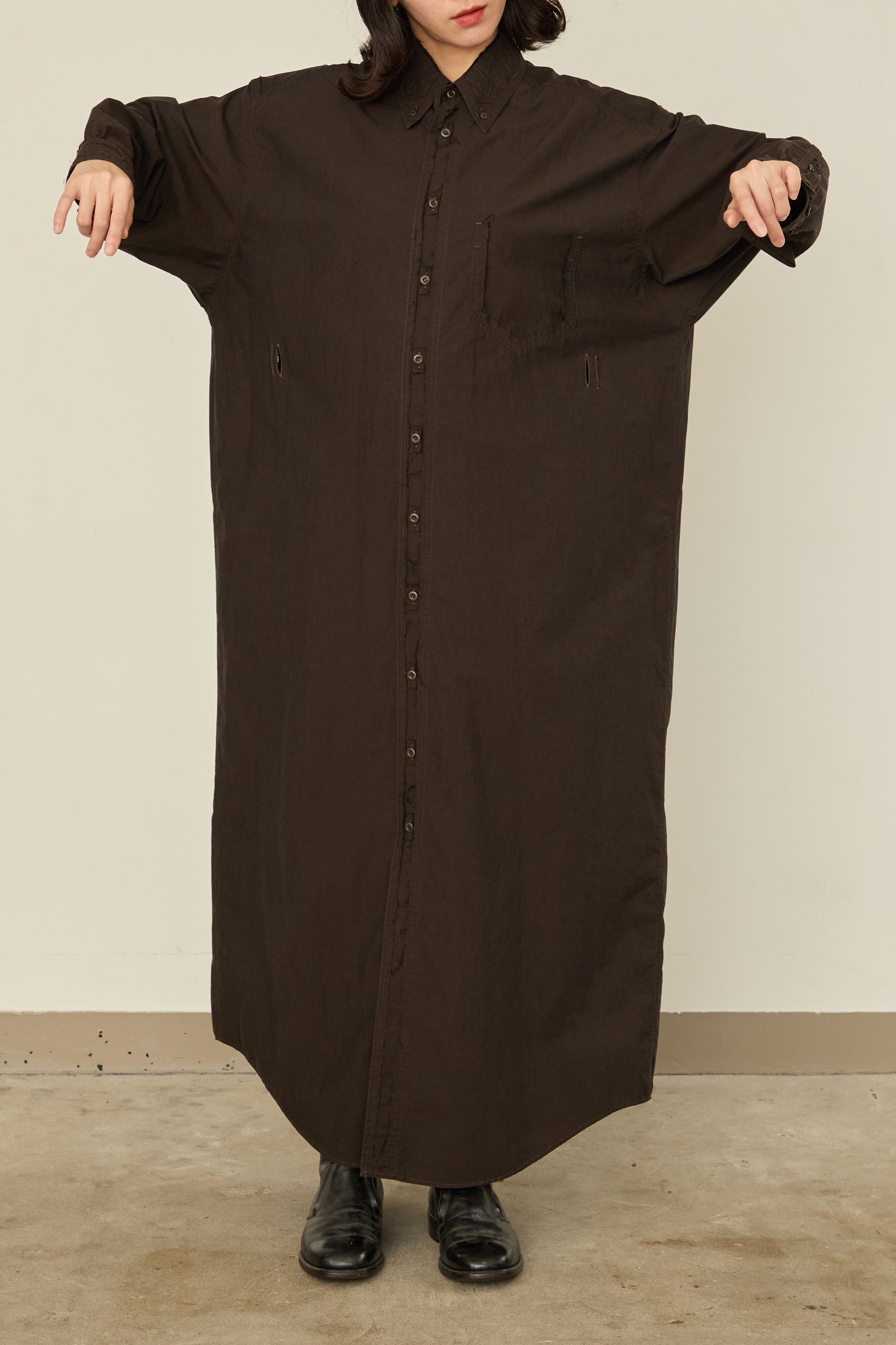 i'm here : " CUT OFF " SHIRT : ONE PIECE / BROWN