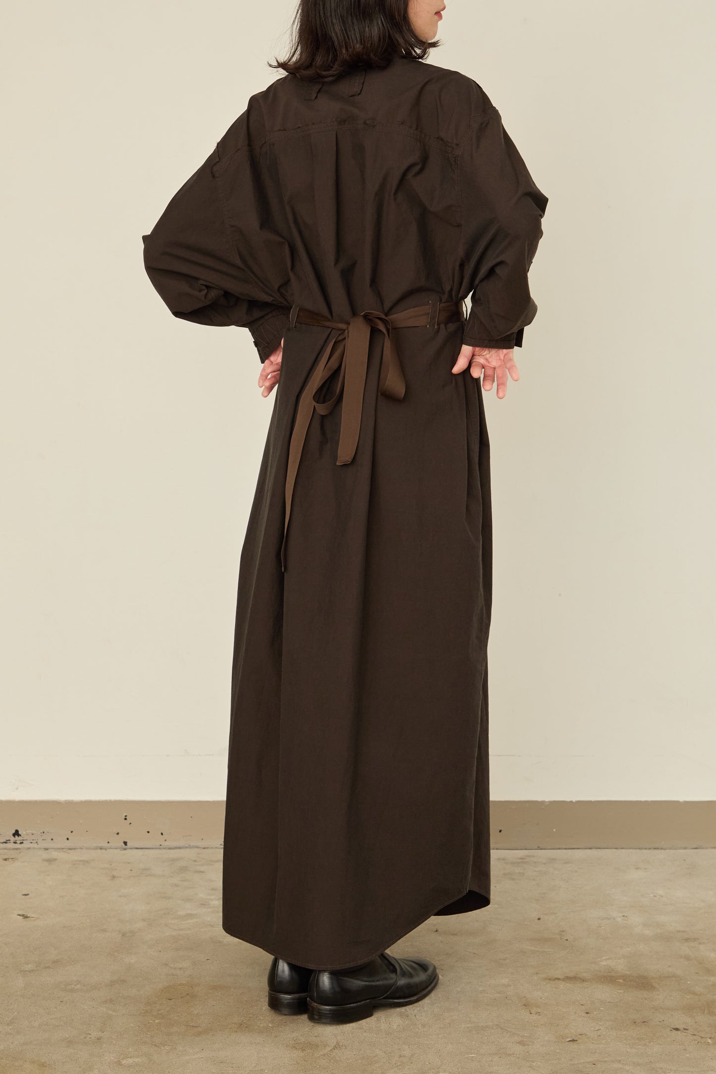 i'm here : " CUT OFF " SHIRT : ONE PIECE / BROWN