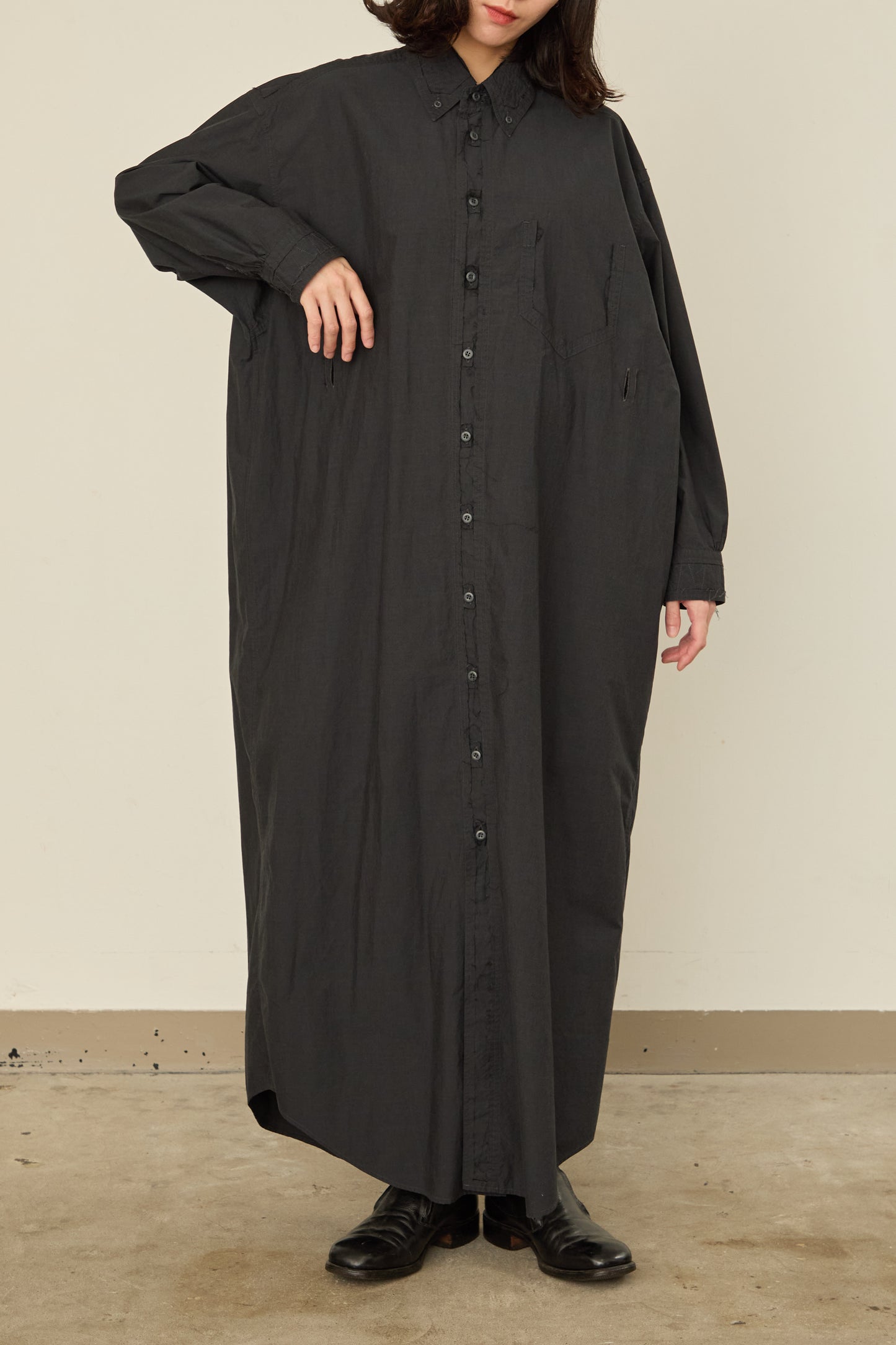 i'm here : " CUT OFF " SHIRT : ONE PIECE / GRAY