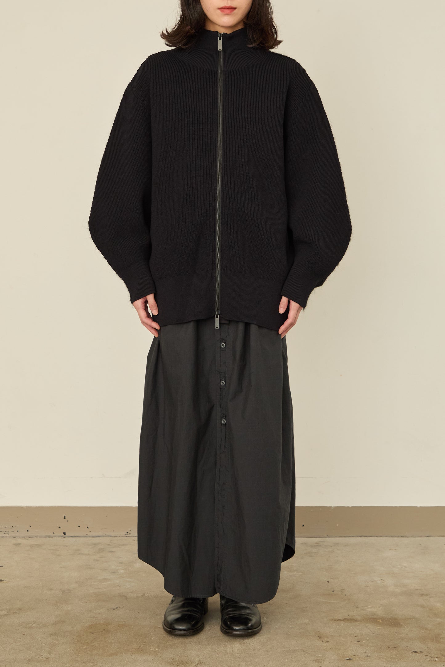 i'm here : " SWITCH " DRIVER`S KNIT : / BLACK
