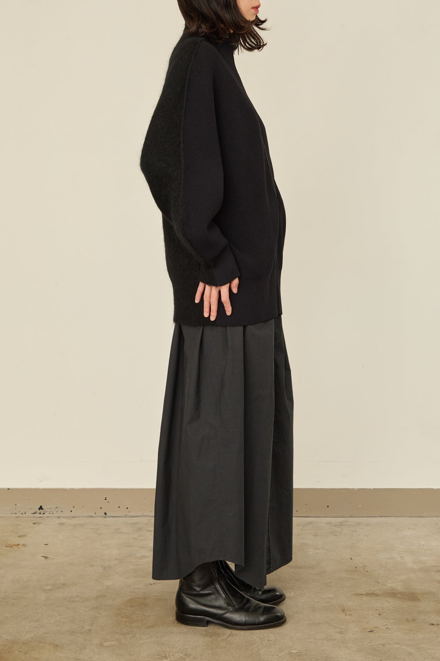 i'm here : " SWITCH " DRIVER`S KNIT : / BLACK