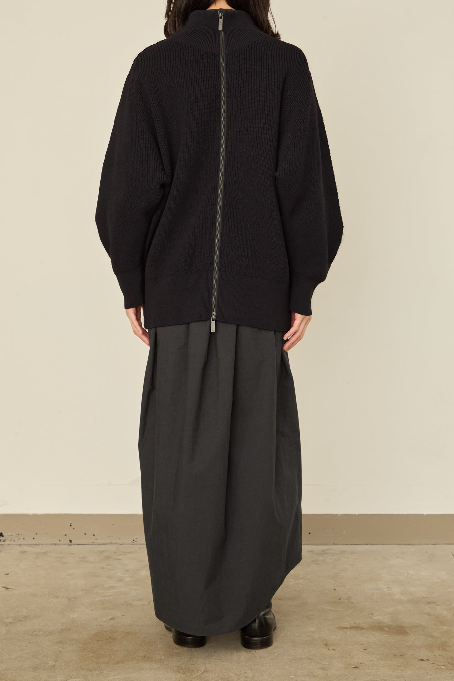 i'm here : " SWITCH " DRIVER`S KNIT : / BLACK