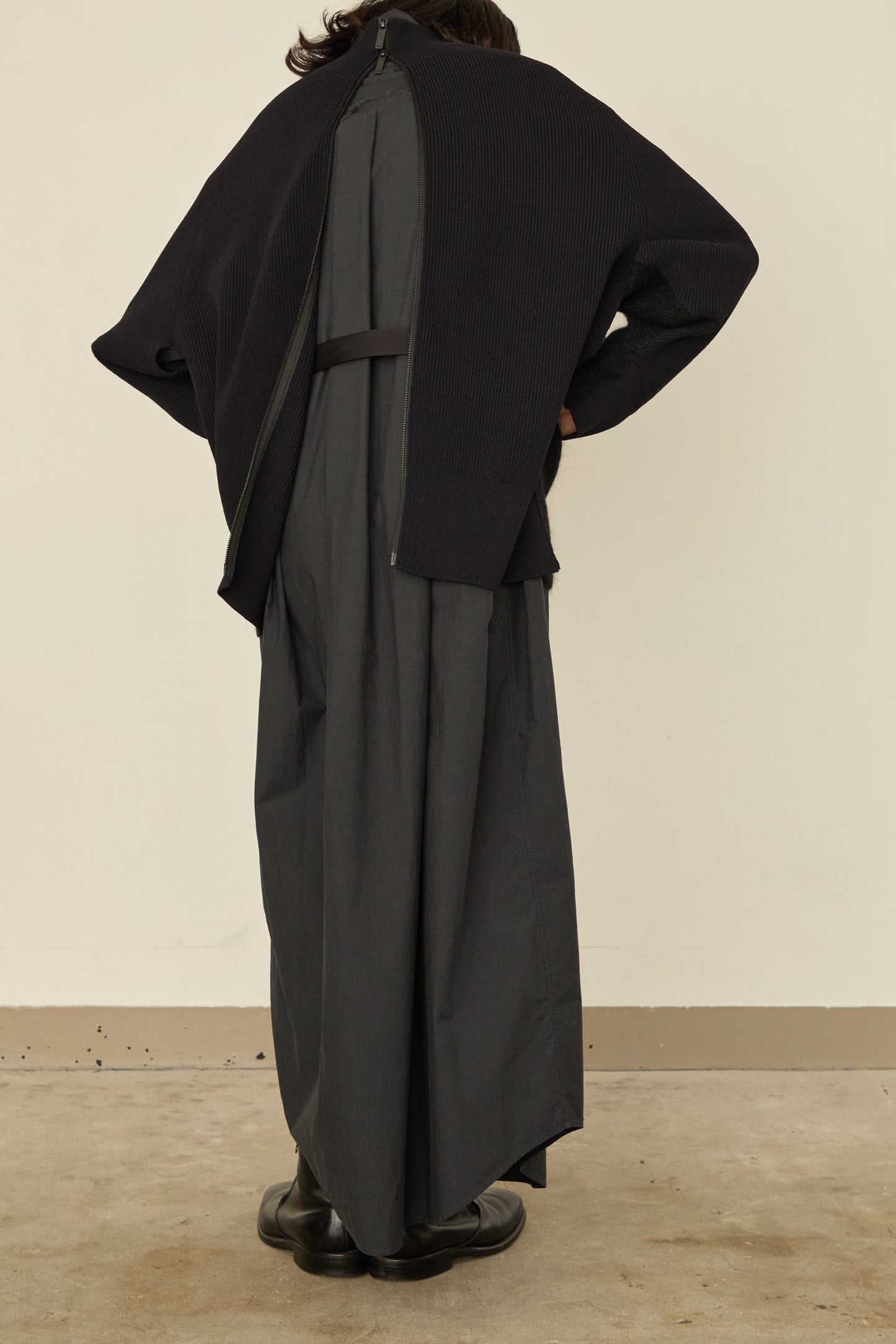 i'm here : " SWITCH " DRIVER`S KNIT : / BLACK