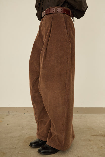 i'm here : " TWIST " CORDUROY PANTS : / BROWN