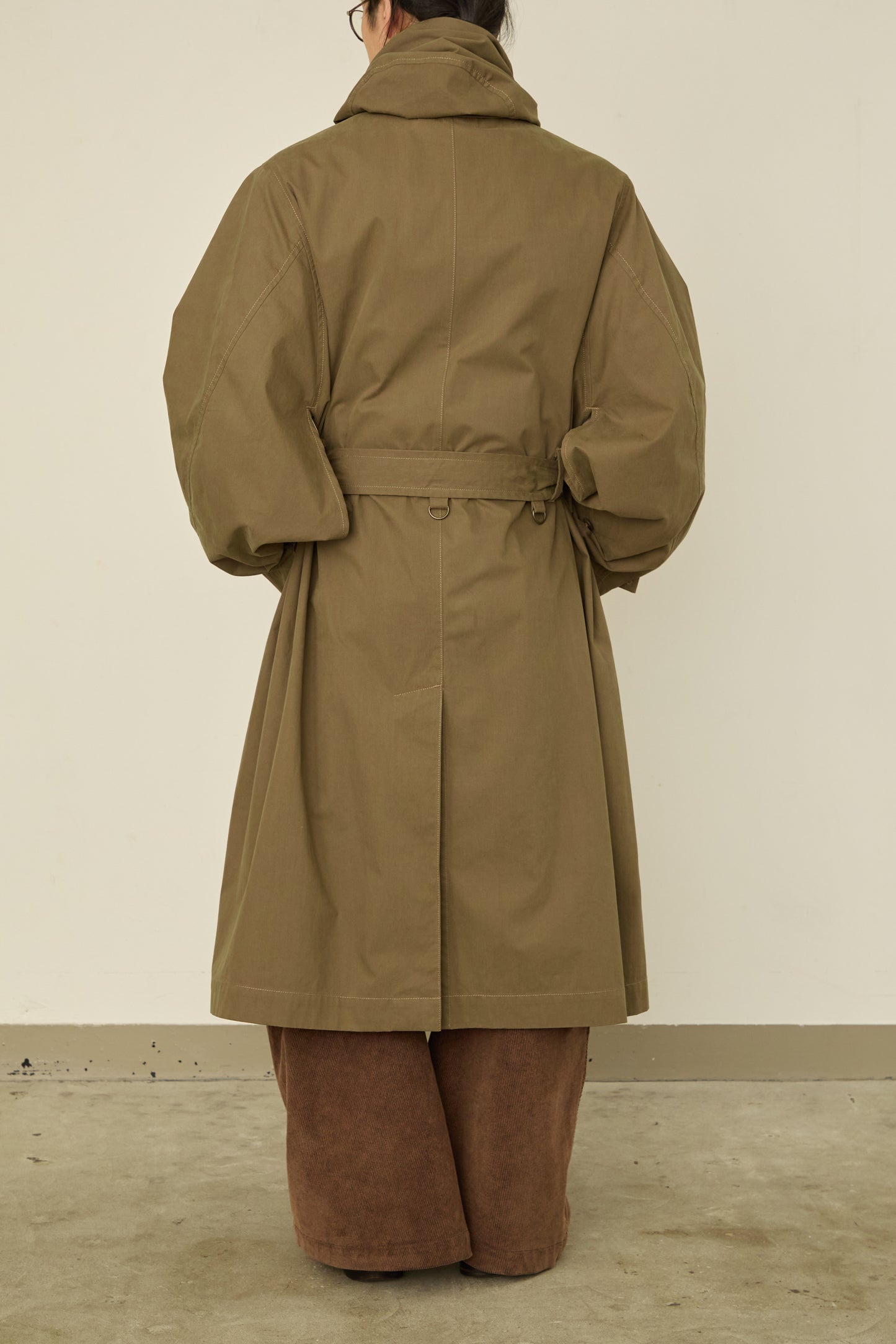 i'm here : HAOLI TRENCH COAT : / KHAKI