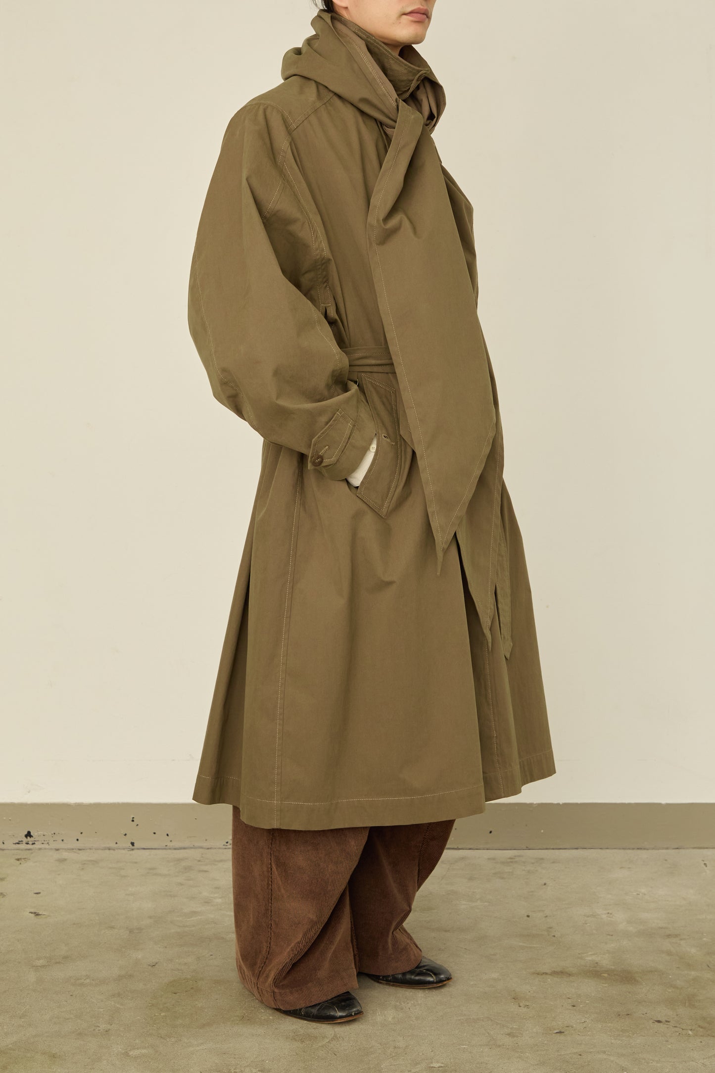 i'm here : HAOLI TRENCH COAT : / KHAKI