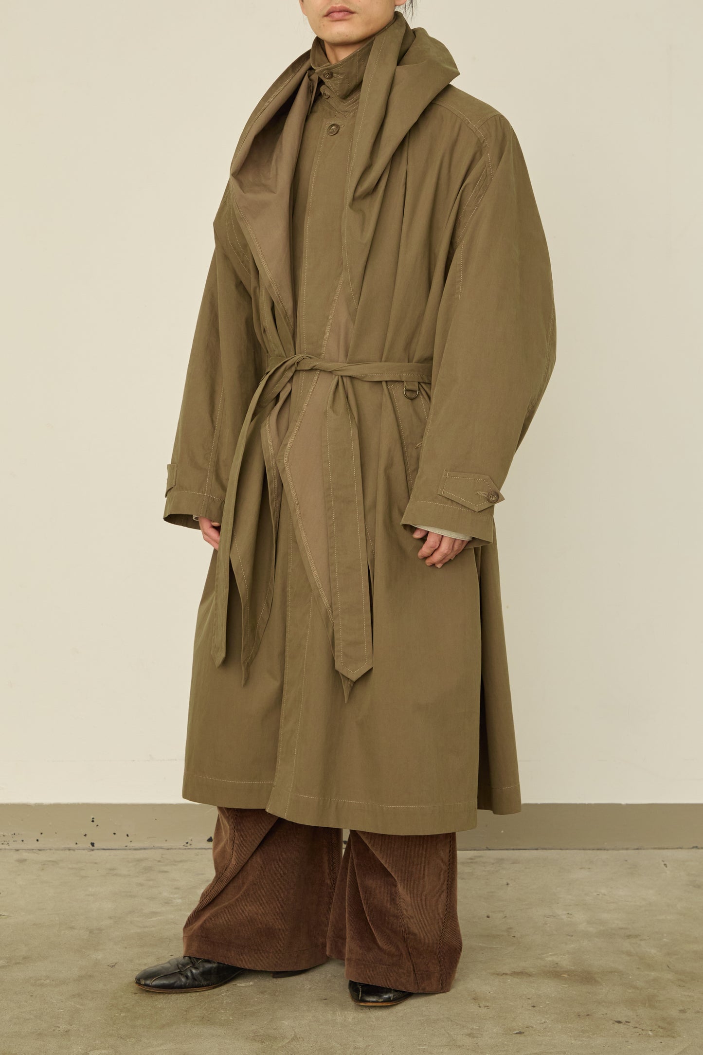 i'm here : HAOLI TRENCH COAT : / KHAKI