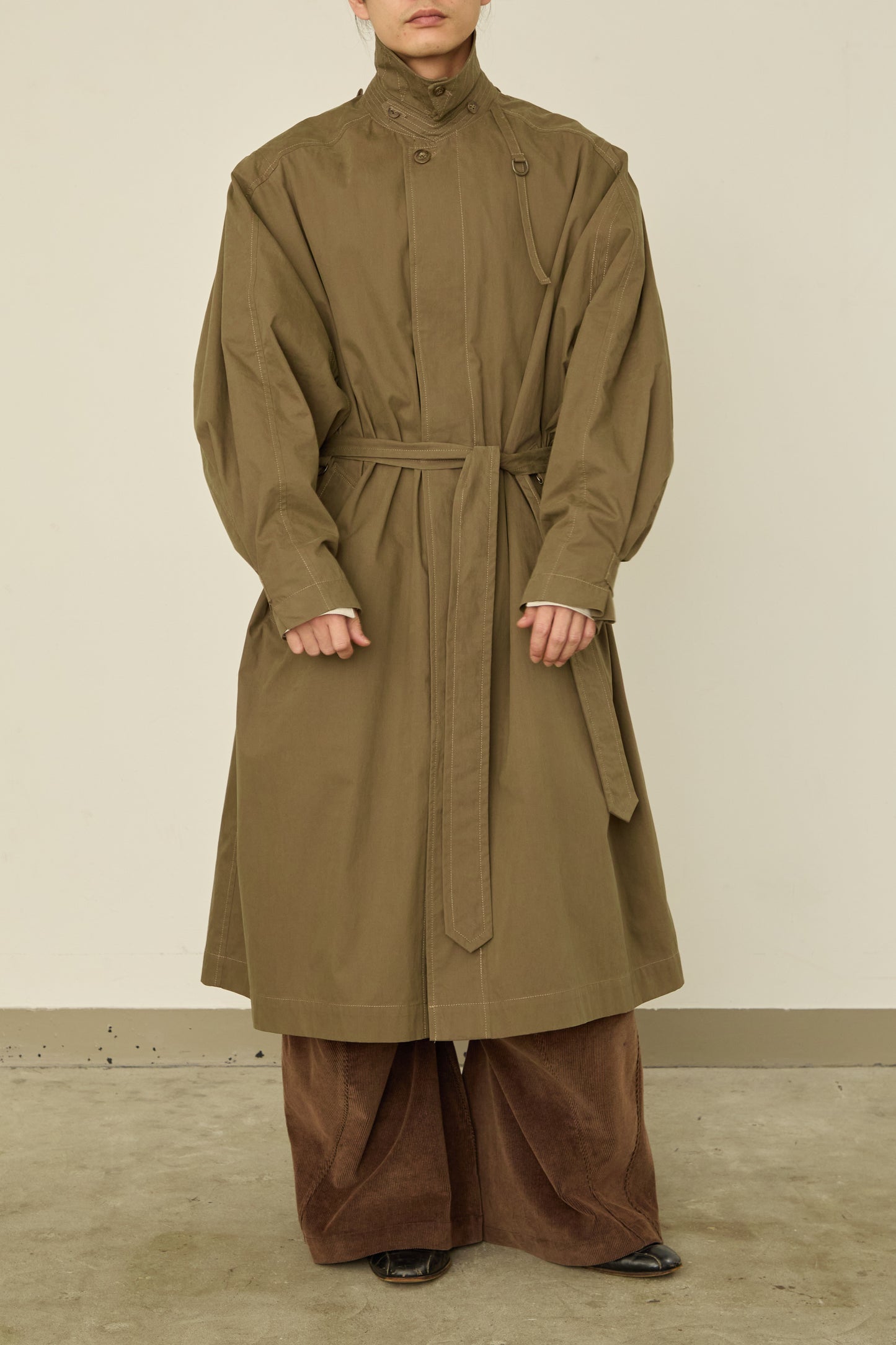 i'm here : HAOLI TRENCH COAT : / KHAKI