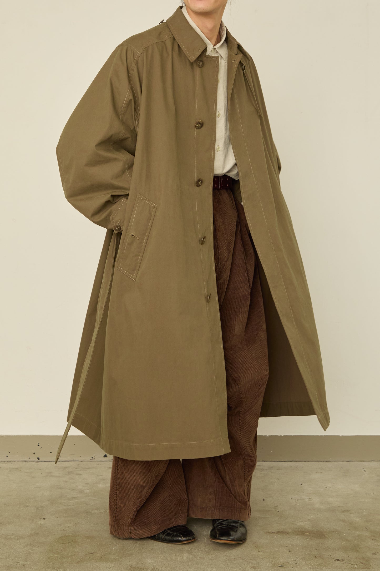 i'm here : HAOLI TRENCH COAT : / KHAKI