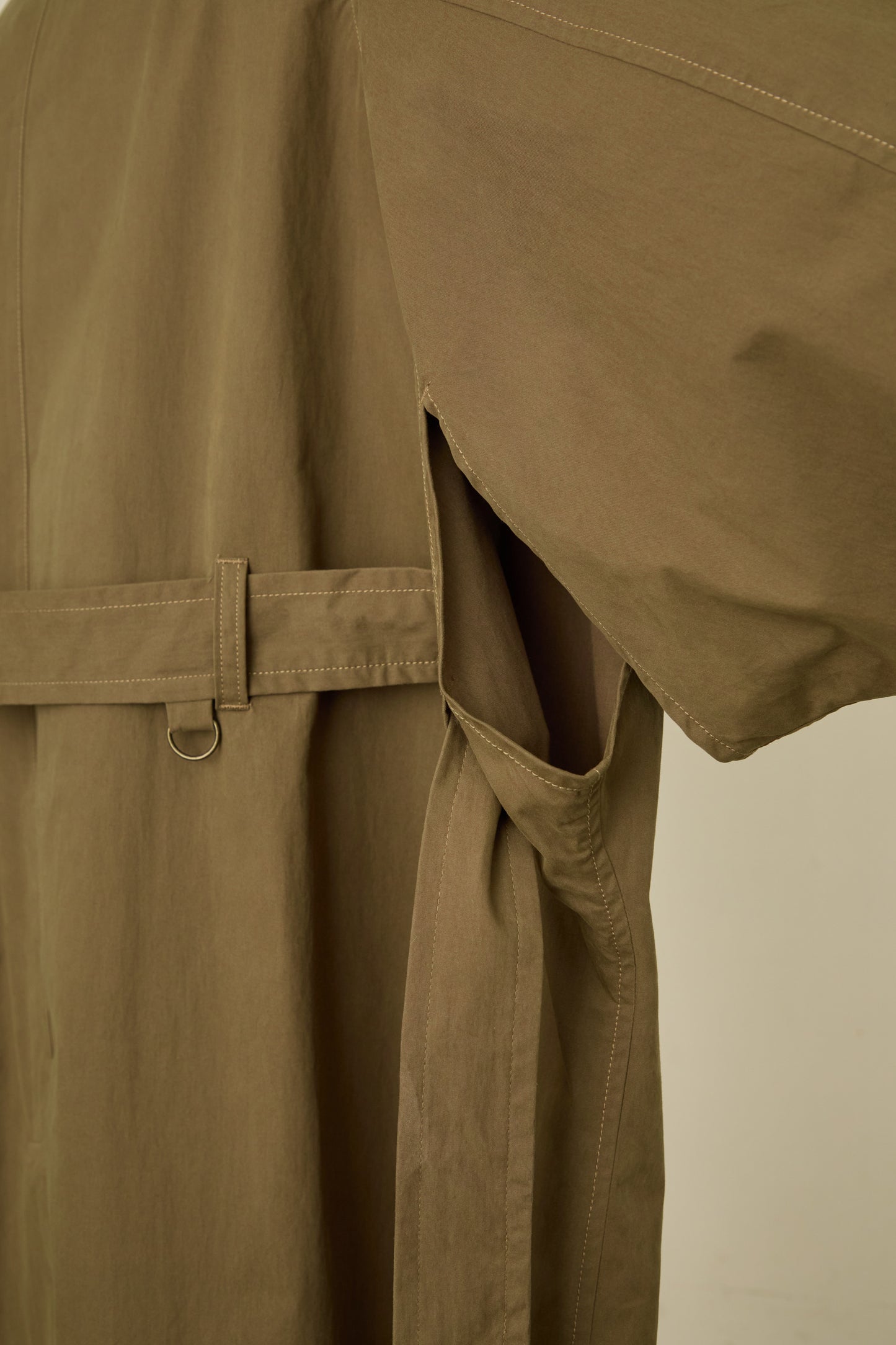i'm here : HAOLI TRENCH COAT : / BEIGE