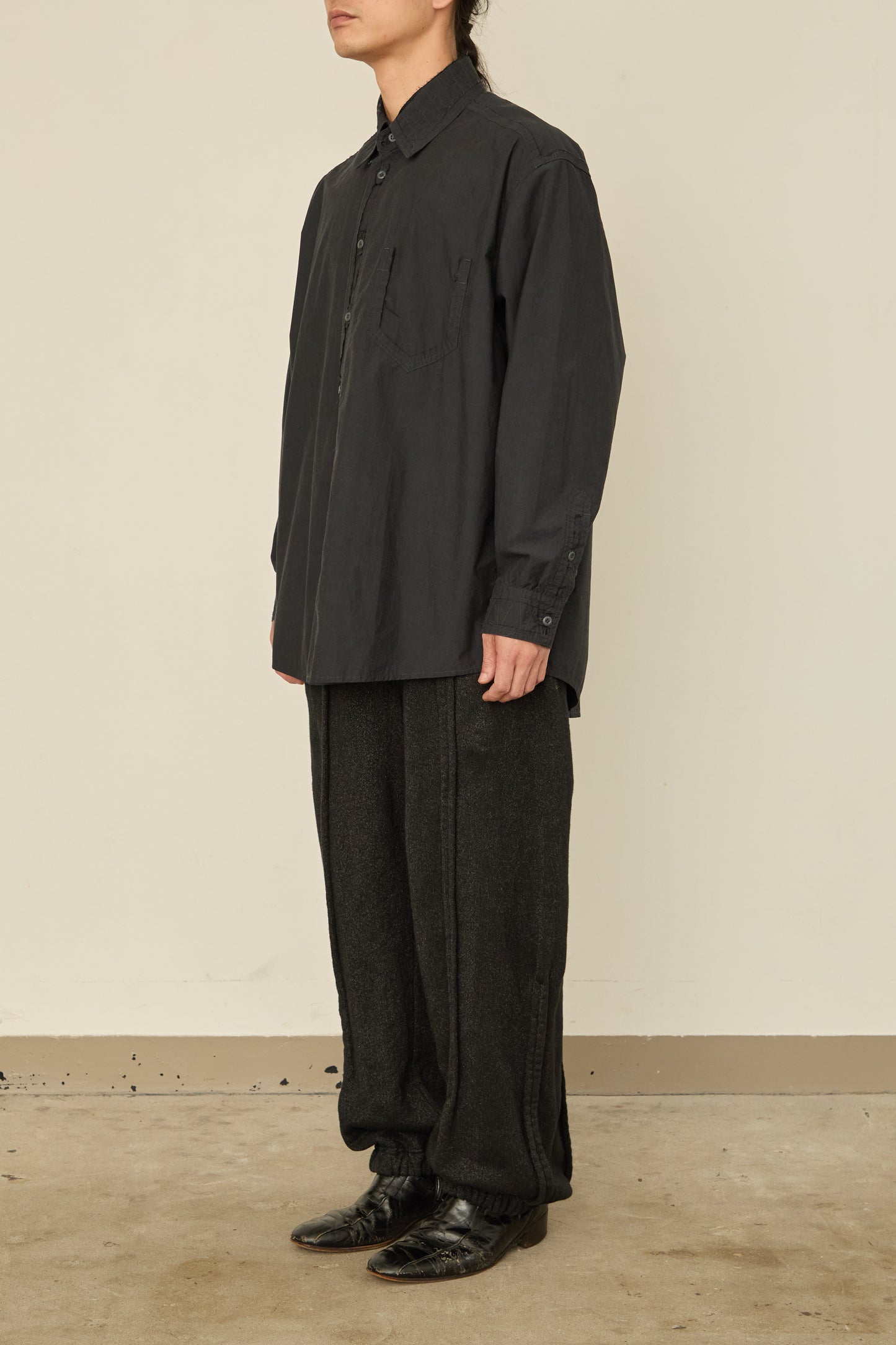 i'm here : " CUT OFF " SHIRT : / GRAY