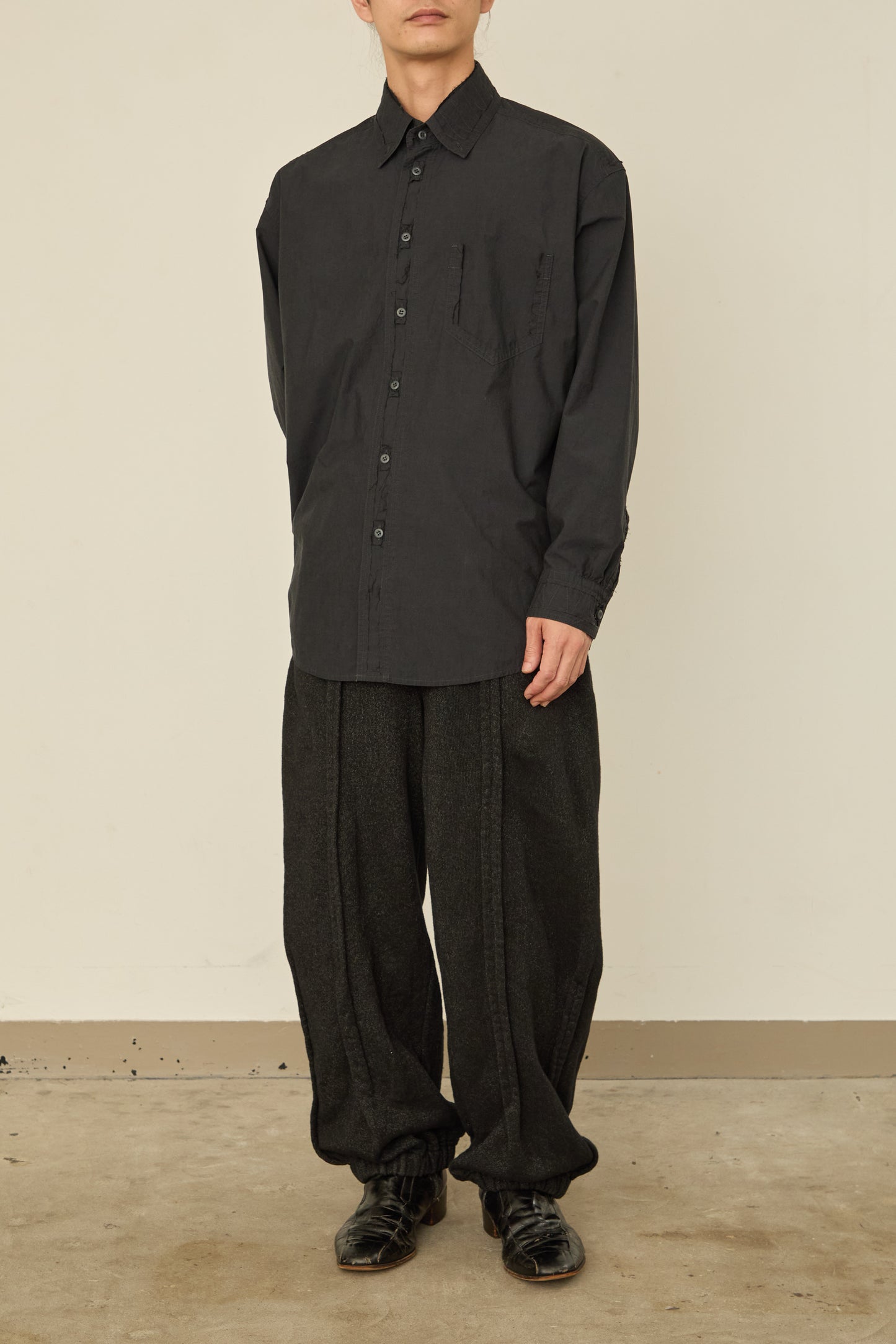 i'm here : " CUT OFF " SHIRT : / GRAY
