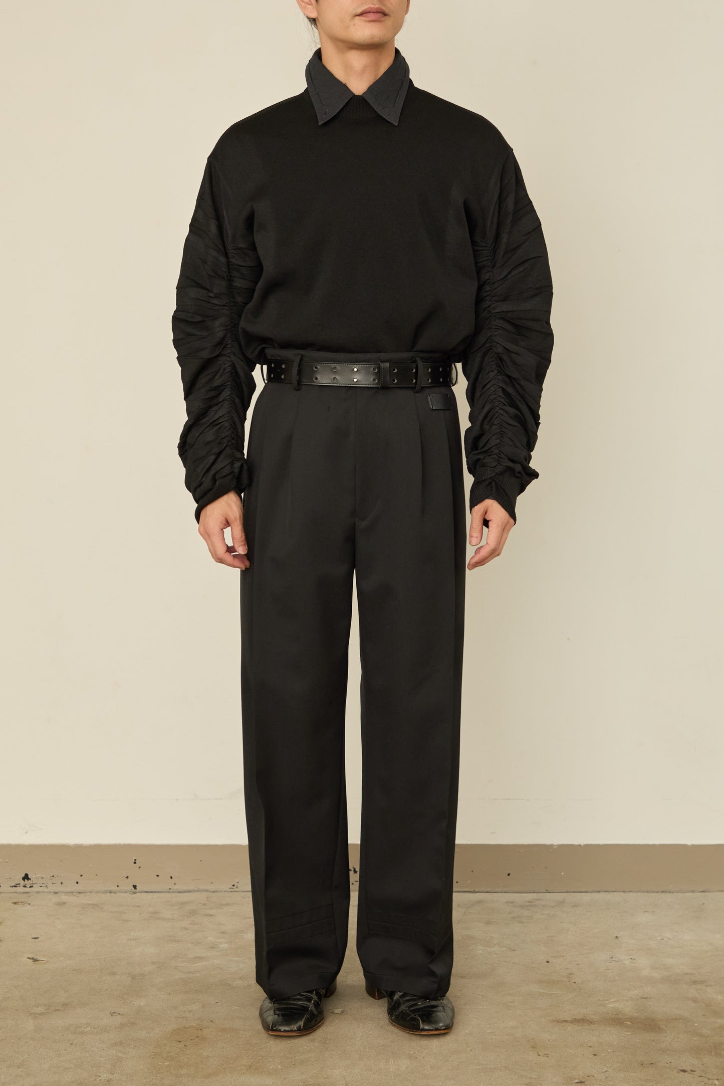 i'm here :  UN(I)FORM PANTS : / BLACK