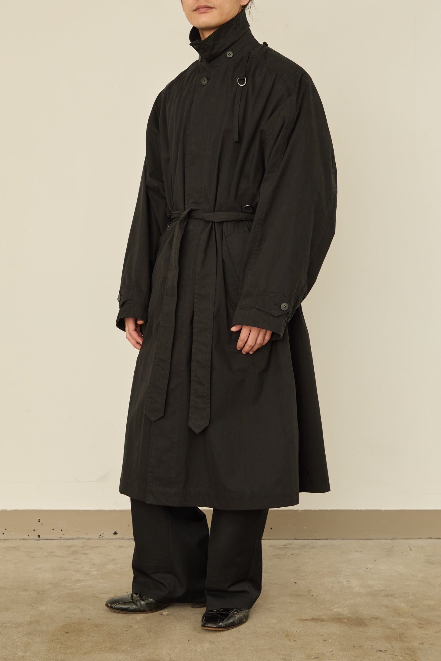 i'm here : HAOLI TRENCH COAT : / BLACK