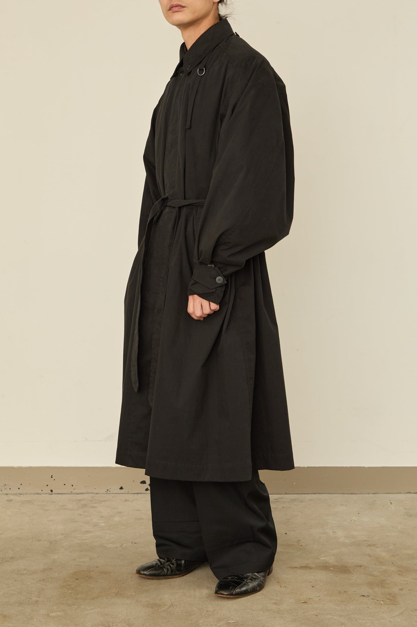 i'm here : HAOLI TRENCH COAT : / BLACK