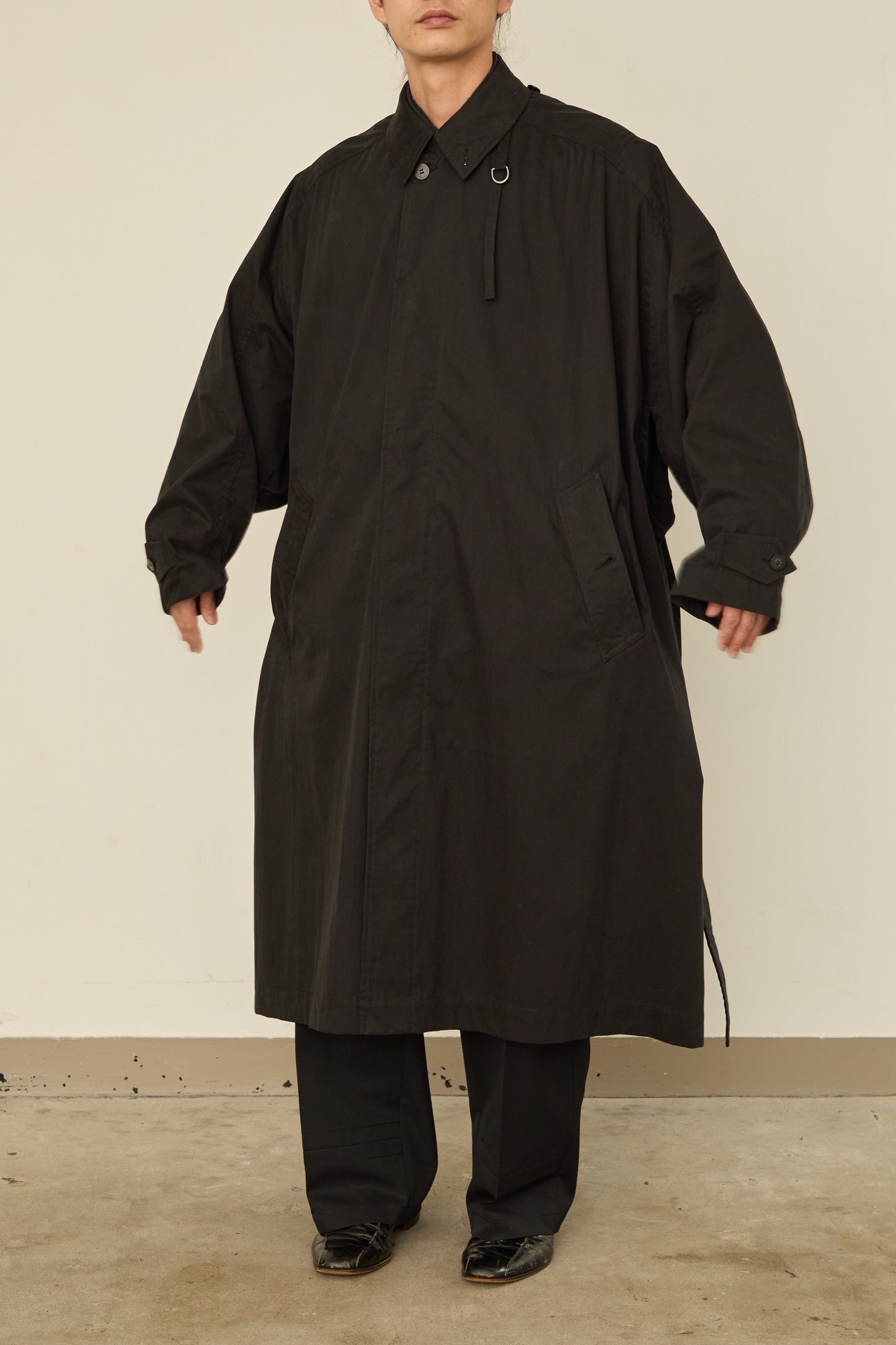 i'm here : HAOLI TRENCH COAT : / BLACK