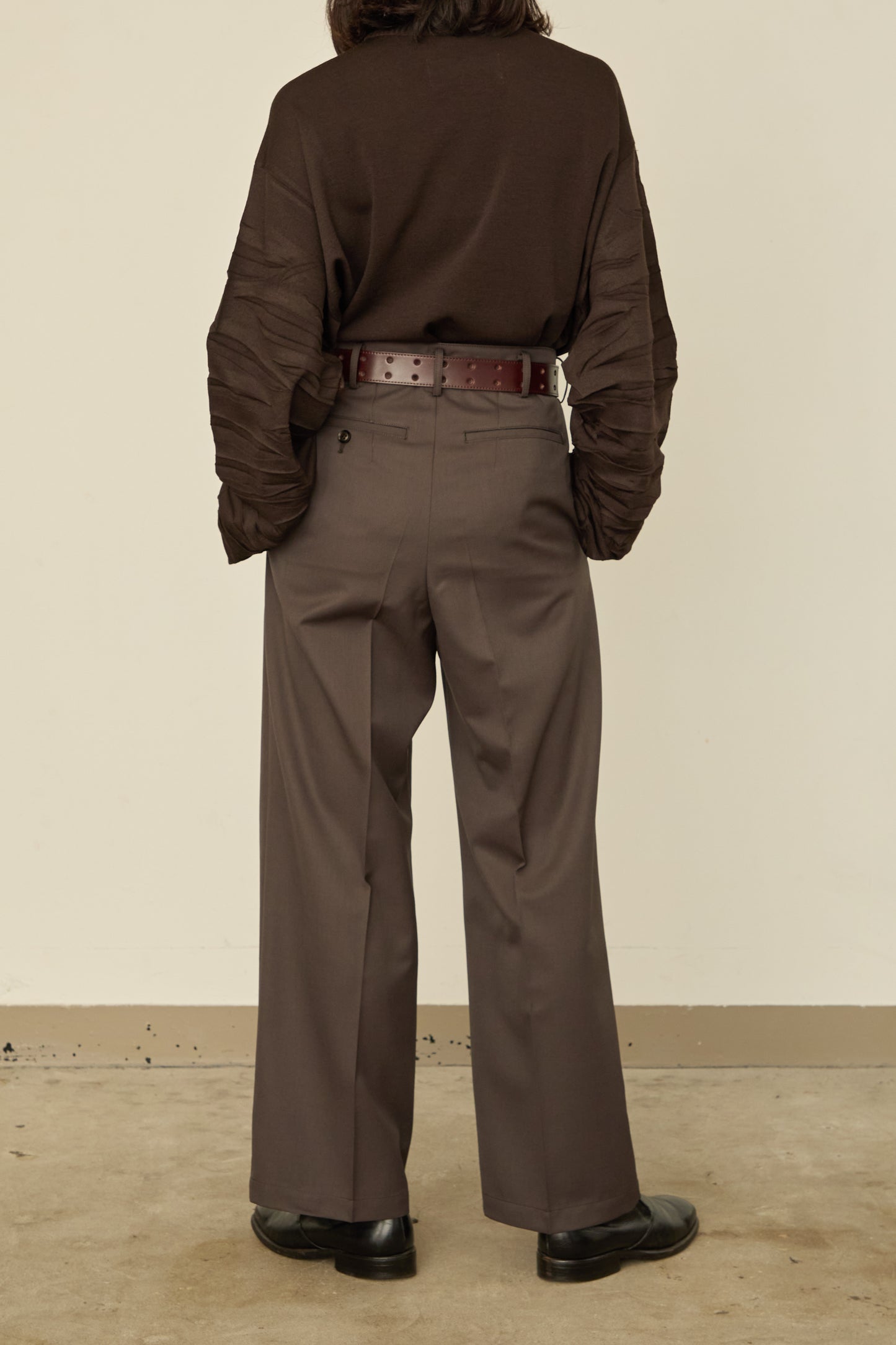 i'm here :  UN(I)FORM PANTS : / BROWN